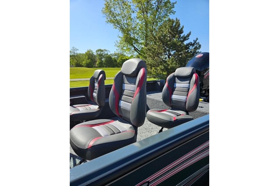 2026 Ranger VS1882SC Angler boat seats, featuring sleek design and comfortable upholstery.