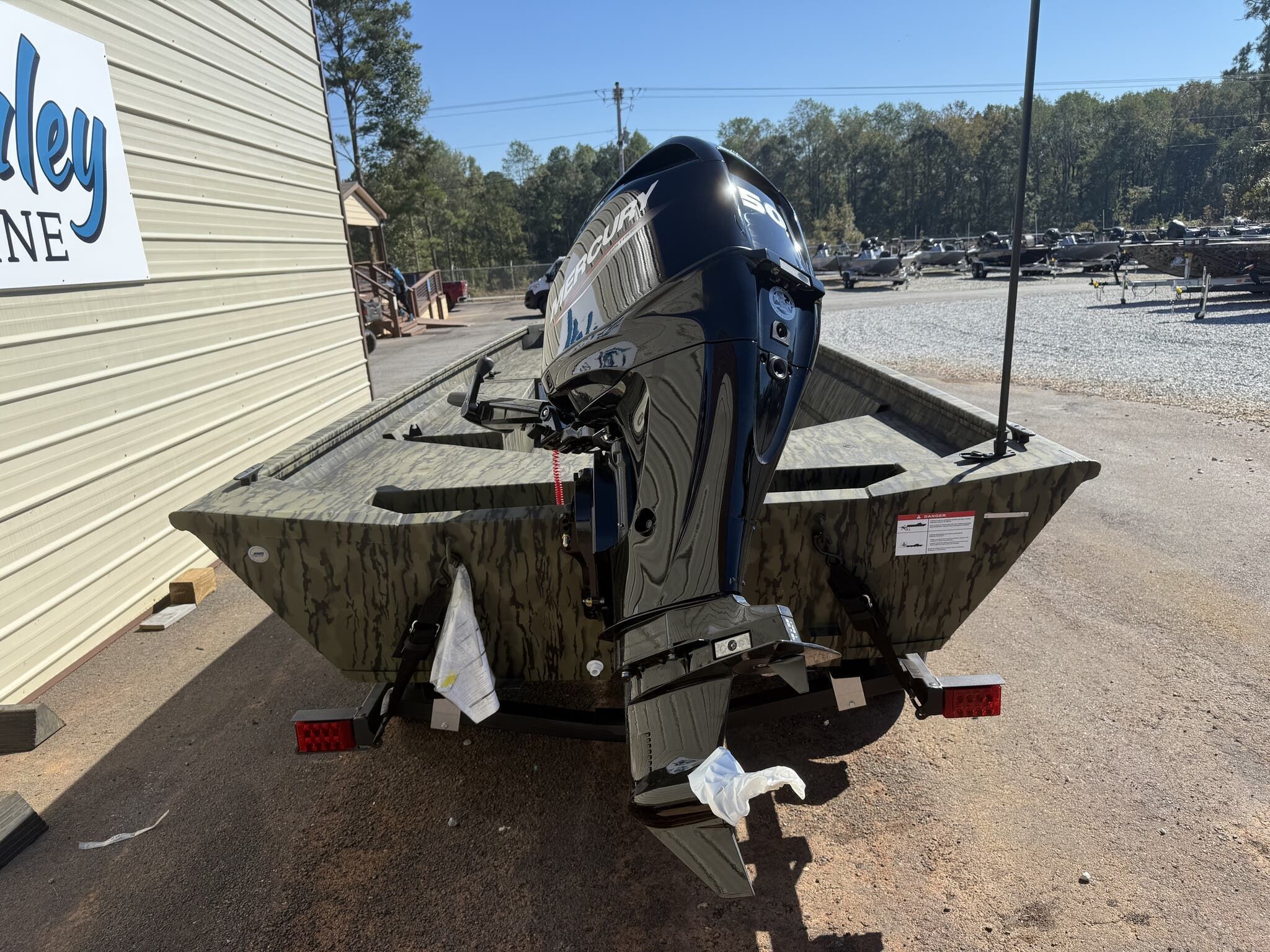 2026 Lowe Roughneck Tiller 1660 Deluxe - 5