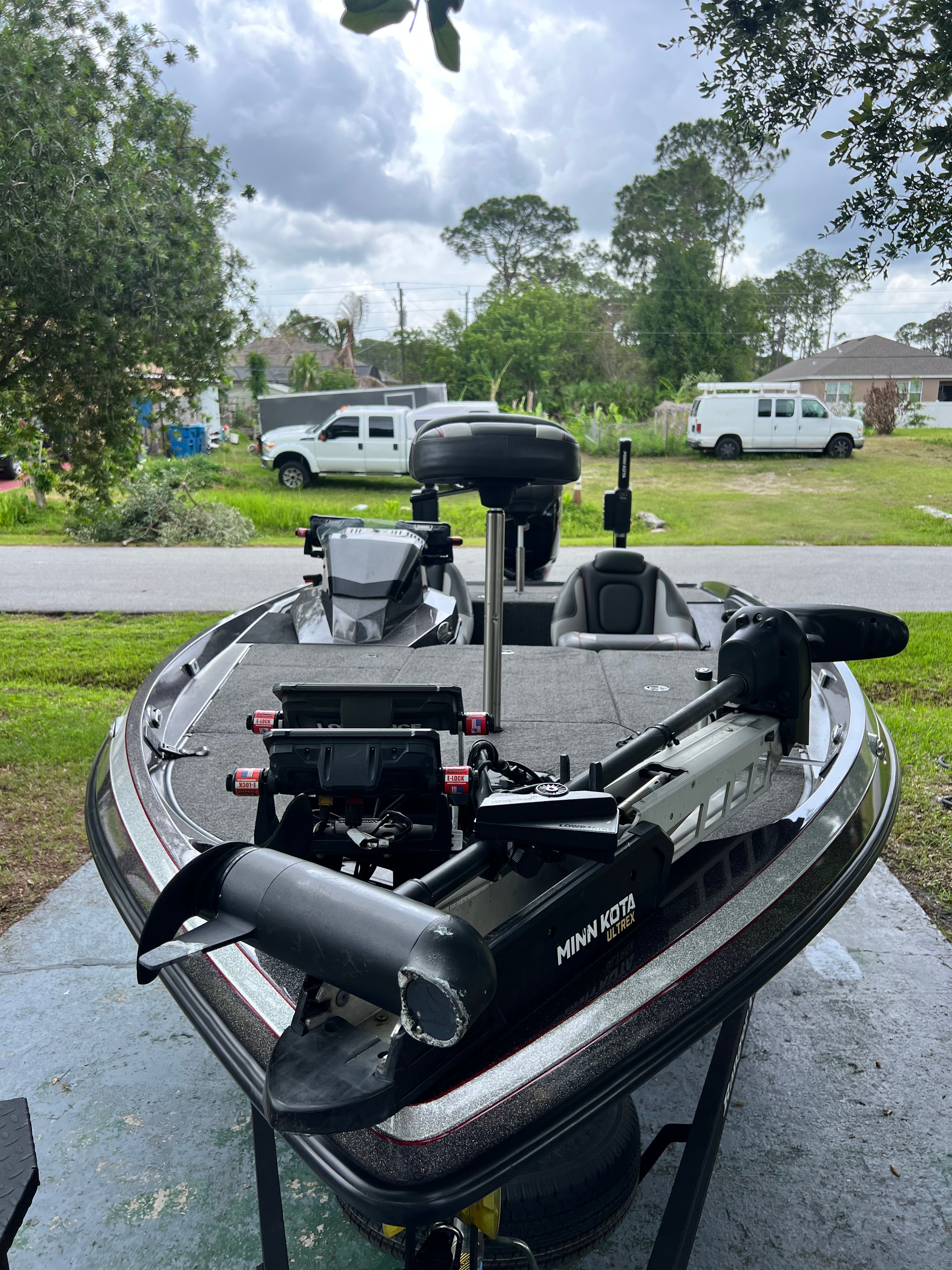 2022 Ranger Z185 boat with Minn Kota motor on trailer.