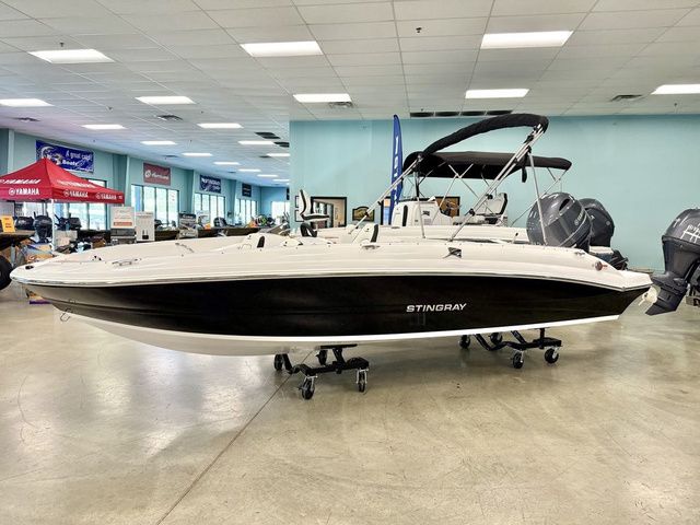 2026 Stingray 182 SC