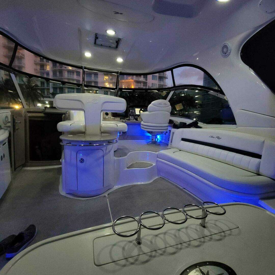 2005 Sea Ray 500 Sundancer - Image 63