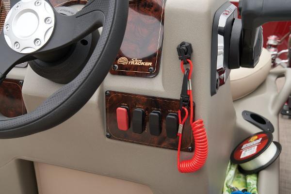 Manufacturer Provided Image: Sun Tracker Bass Buggy 16 XL Select