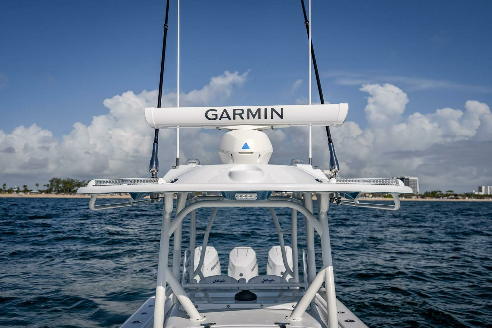 2025 Yellowfin 34 Offshore - Image 32