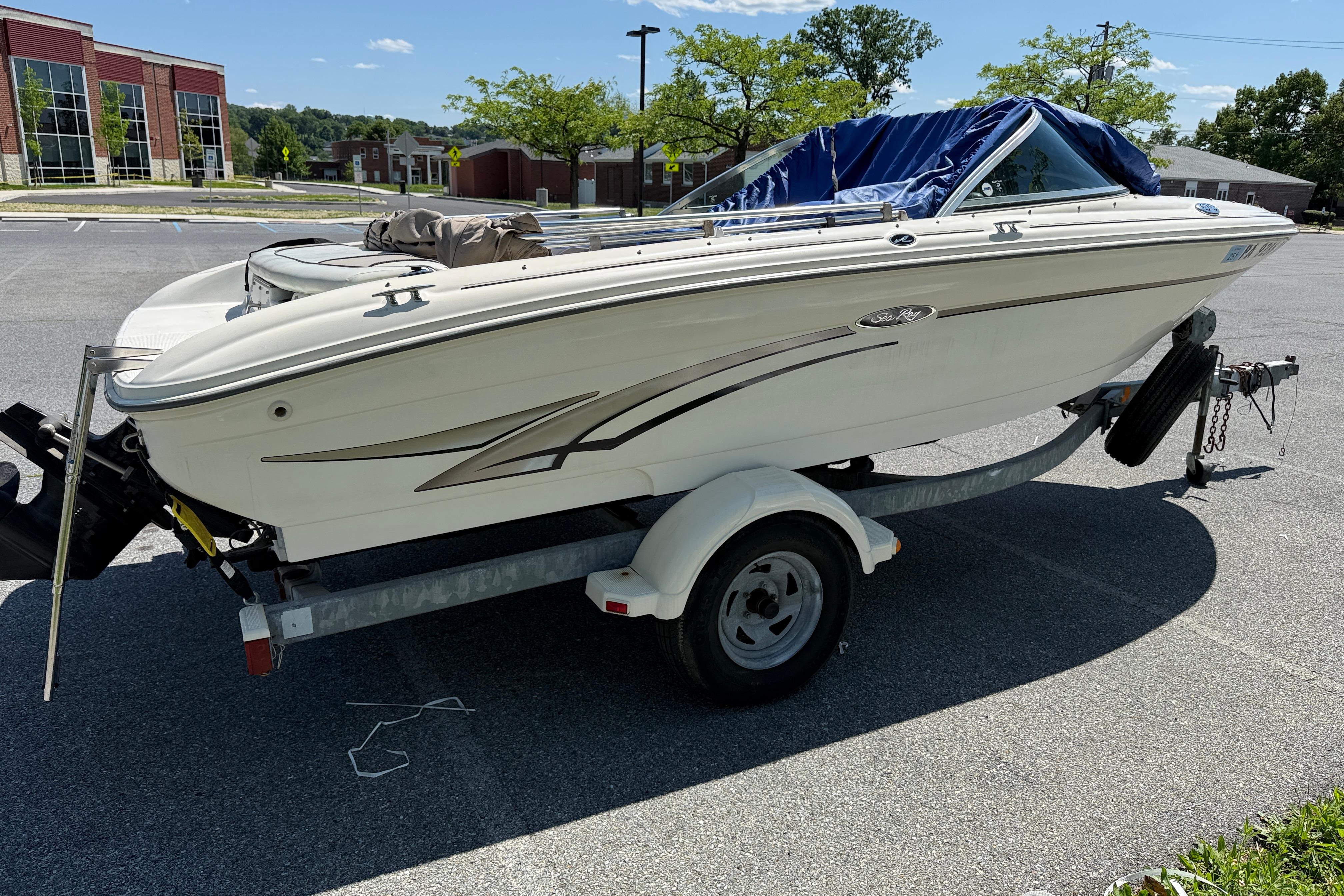 2003 Sea Ray 182 Bow Rider