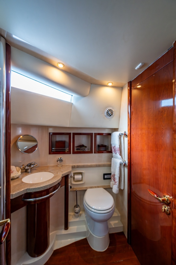 2000 Fairline Squadron 52 - Image 58