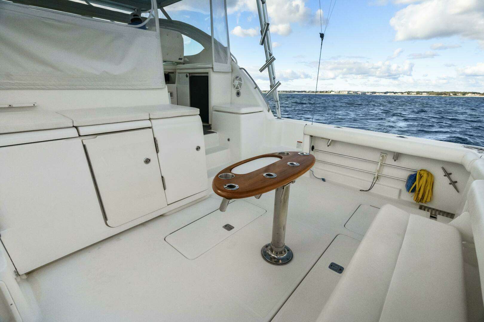 2007 Tiara Yachts 4200 Open - Image 24