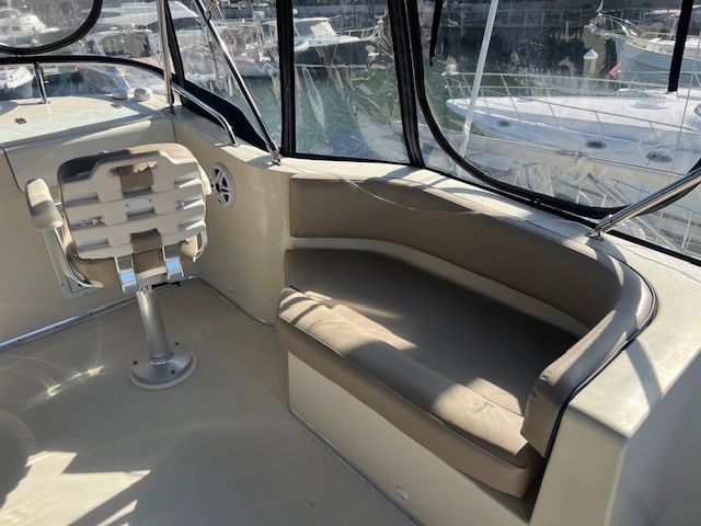 2006 Mainship 43 Trawler - Image 15