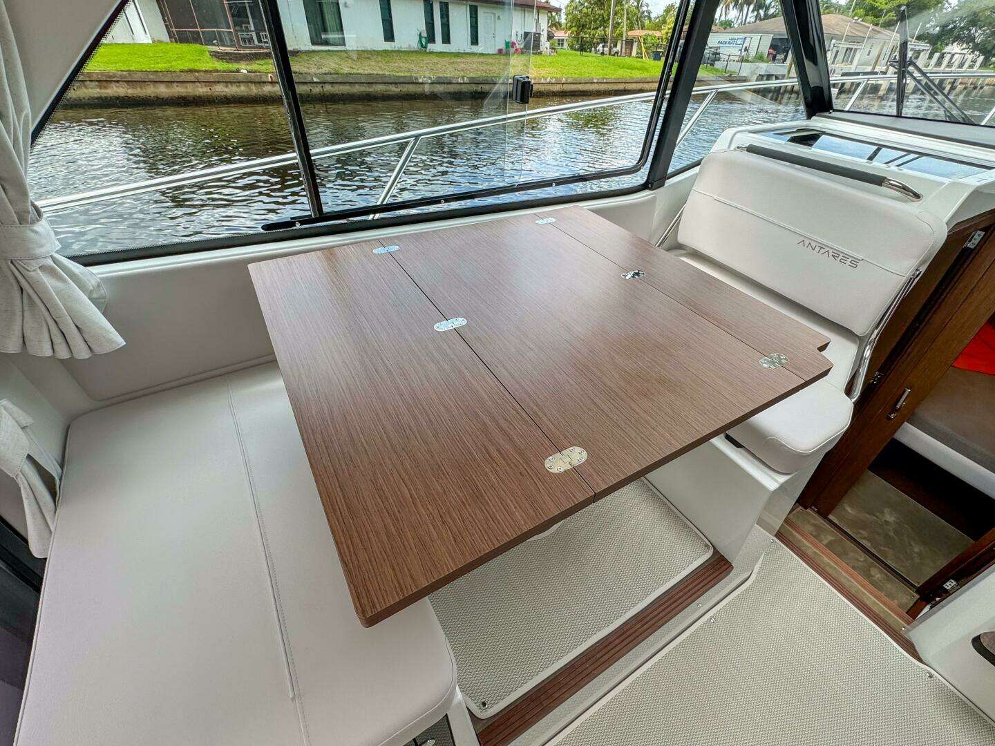 2026 Beneteau Antares 9 - Image 20