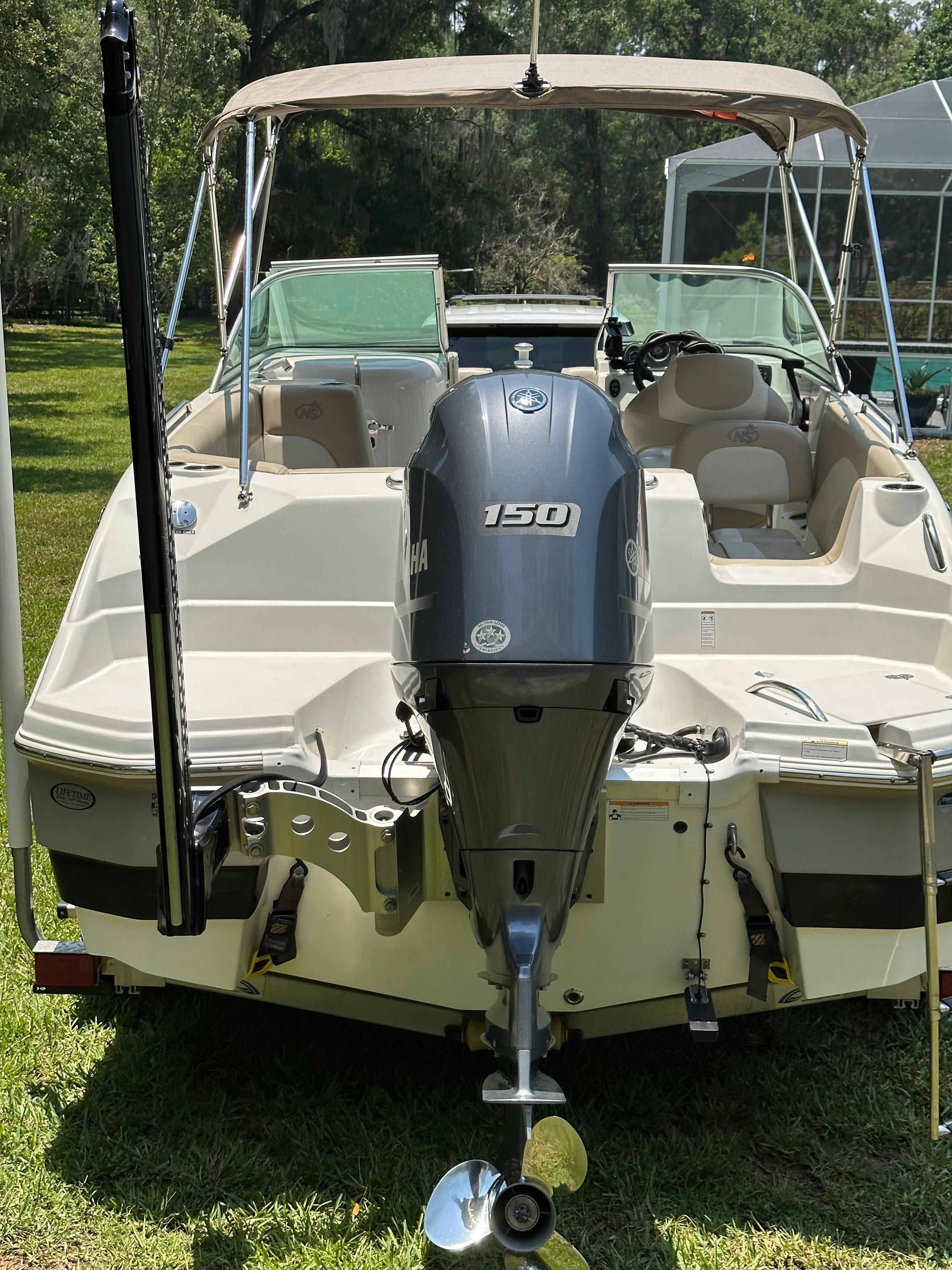 2017 NauticStar 223DC Sport Deck - 5