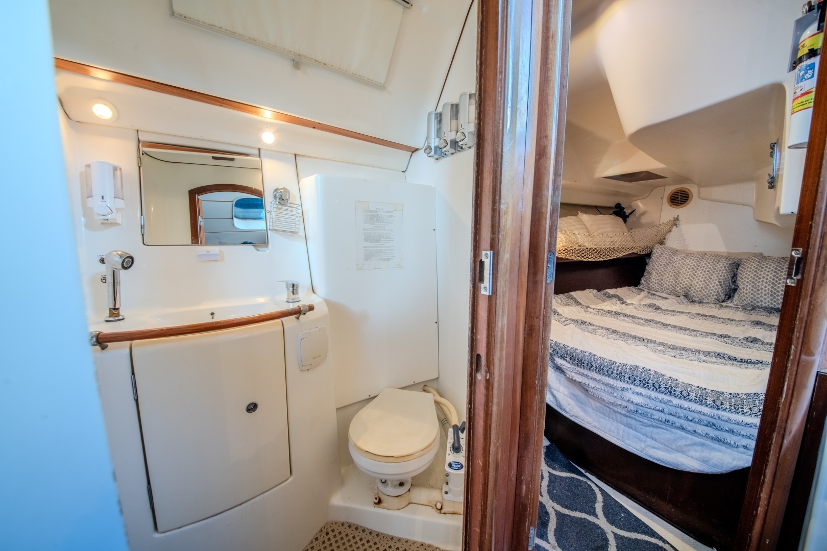 2002 Beneteau 393 - Image 43