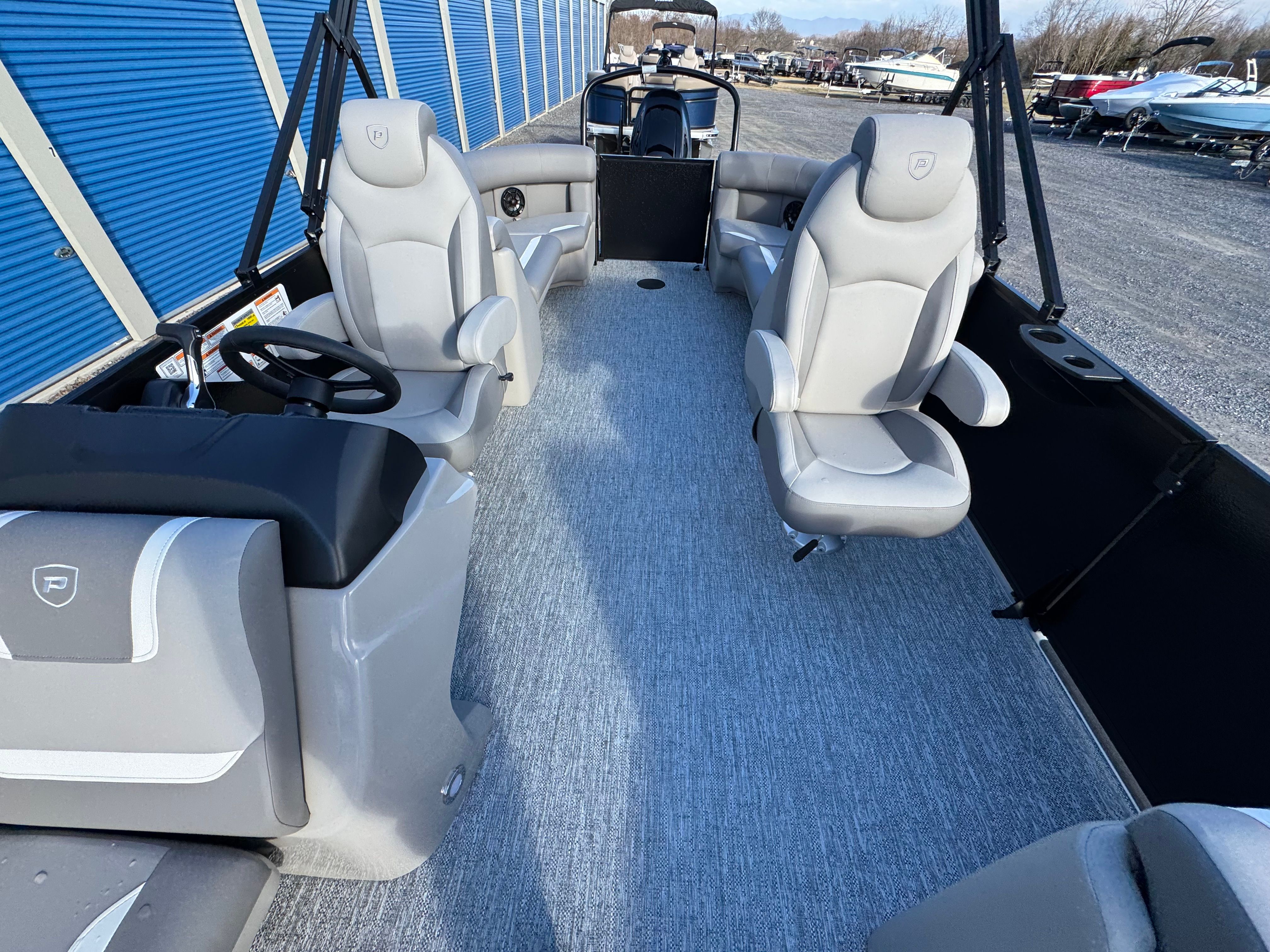 2026 Premier 220 Sunscape RF - 17