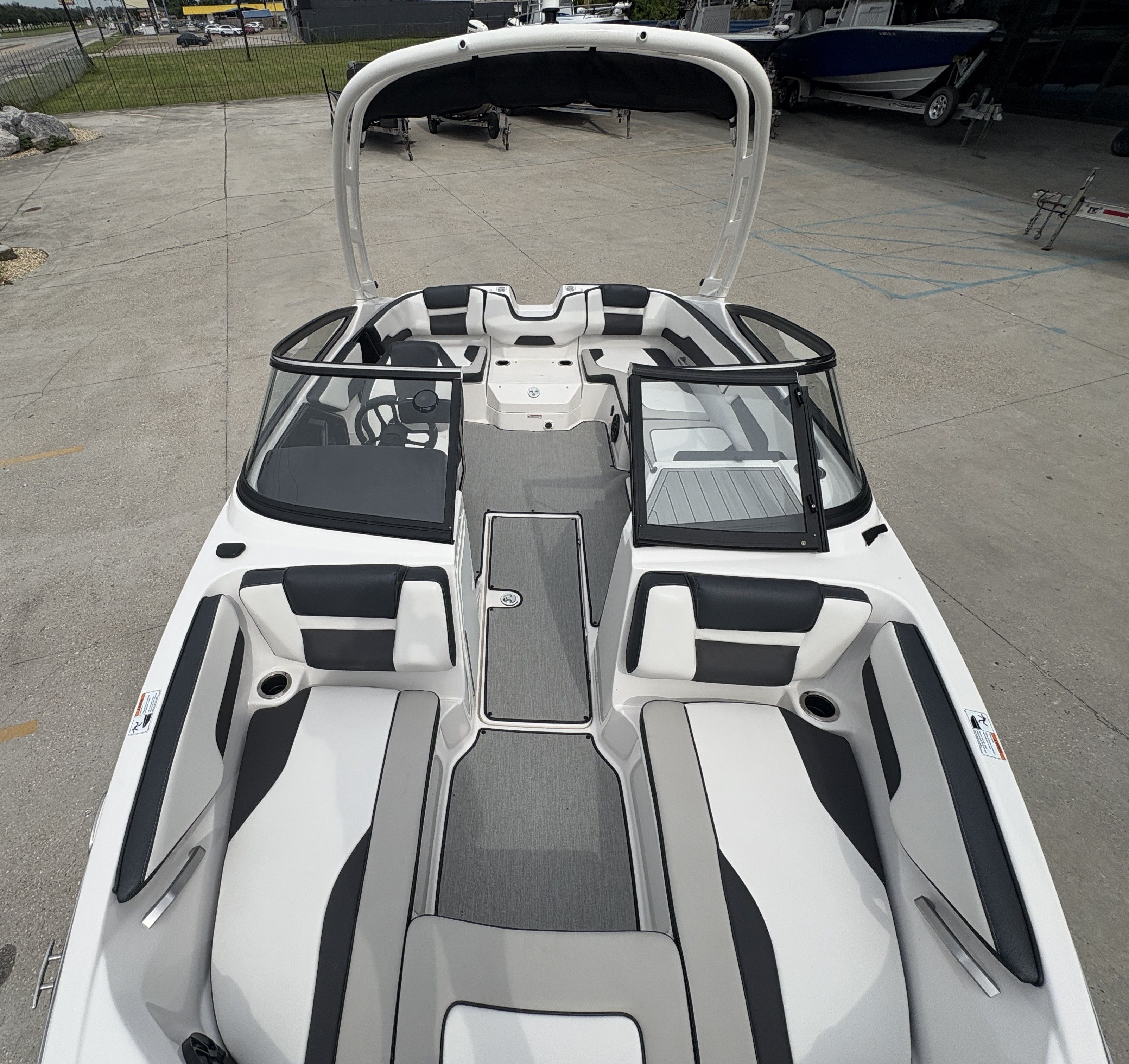 2024 Yamaha Boats AR 195 interior with sleek seating and modern design.