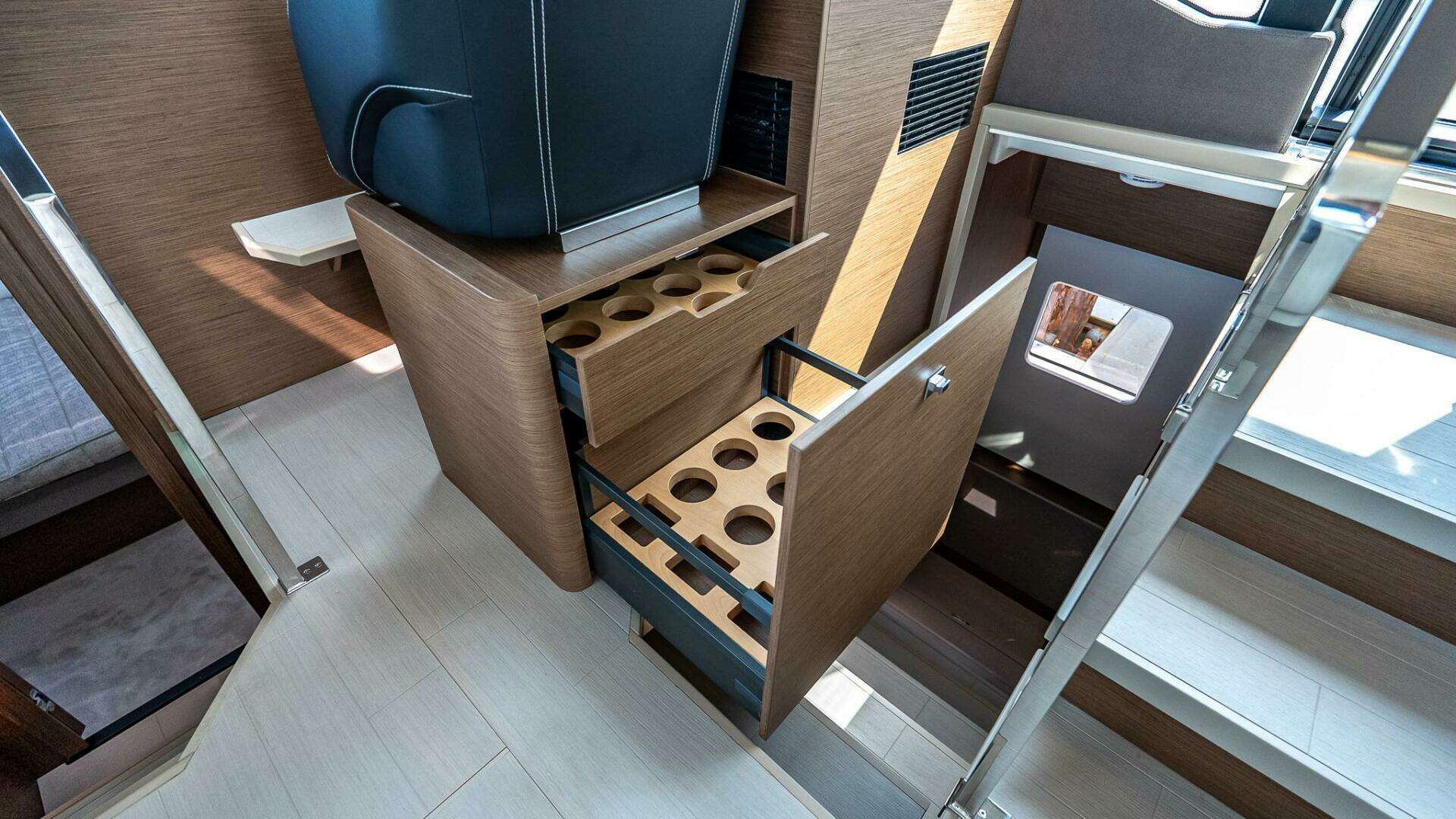 2027 Prestige M48 - Image 31
