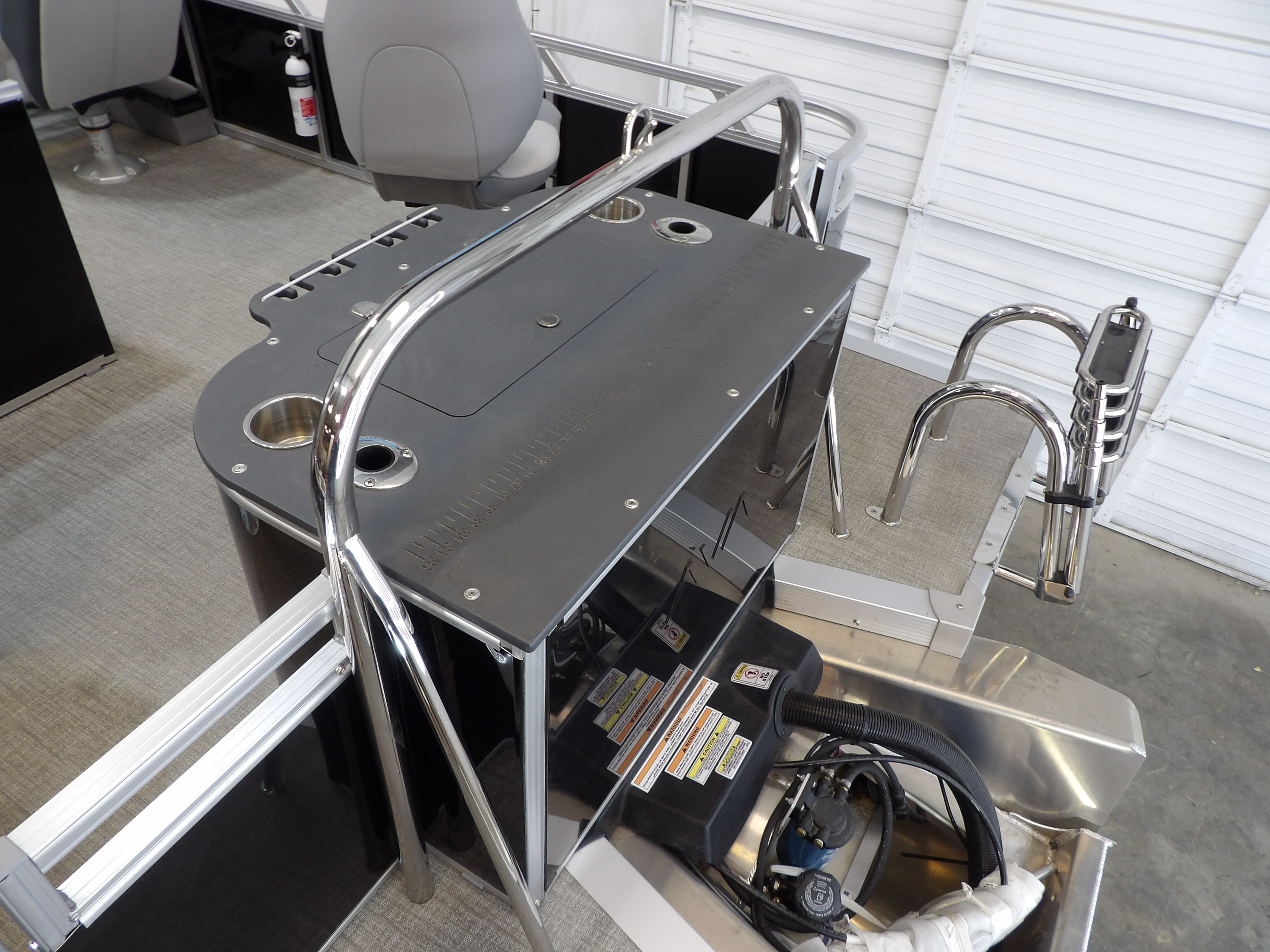 2026 Avalon Venture 85 Quad Fish - 21' - 10