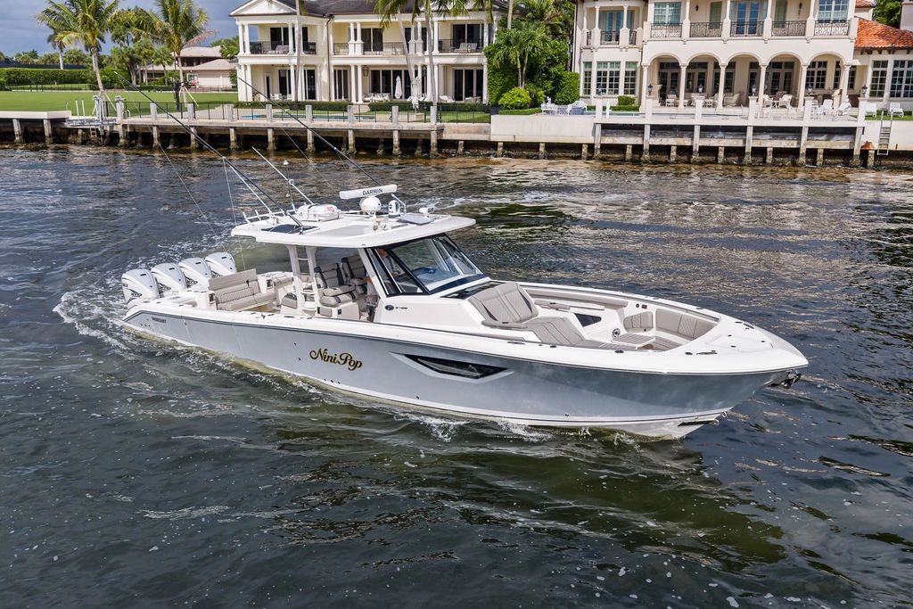 2022 Pursuit 428 Sport