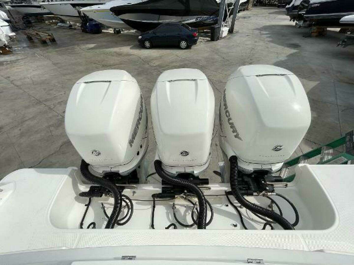 2018 Boston Whaler 380 Outrage - Image 41