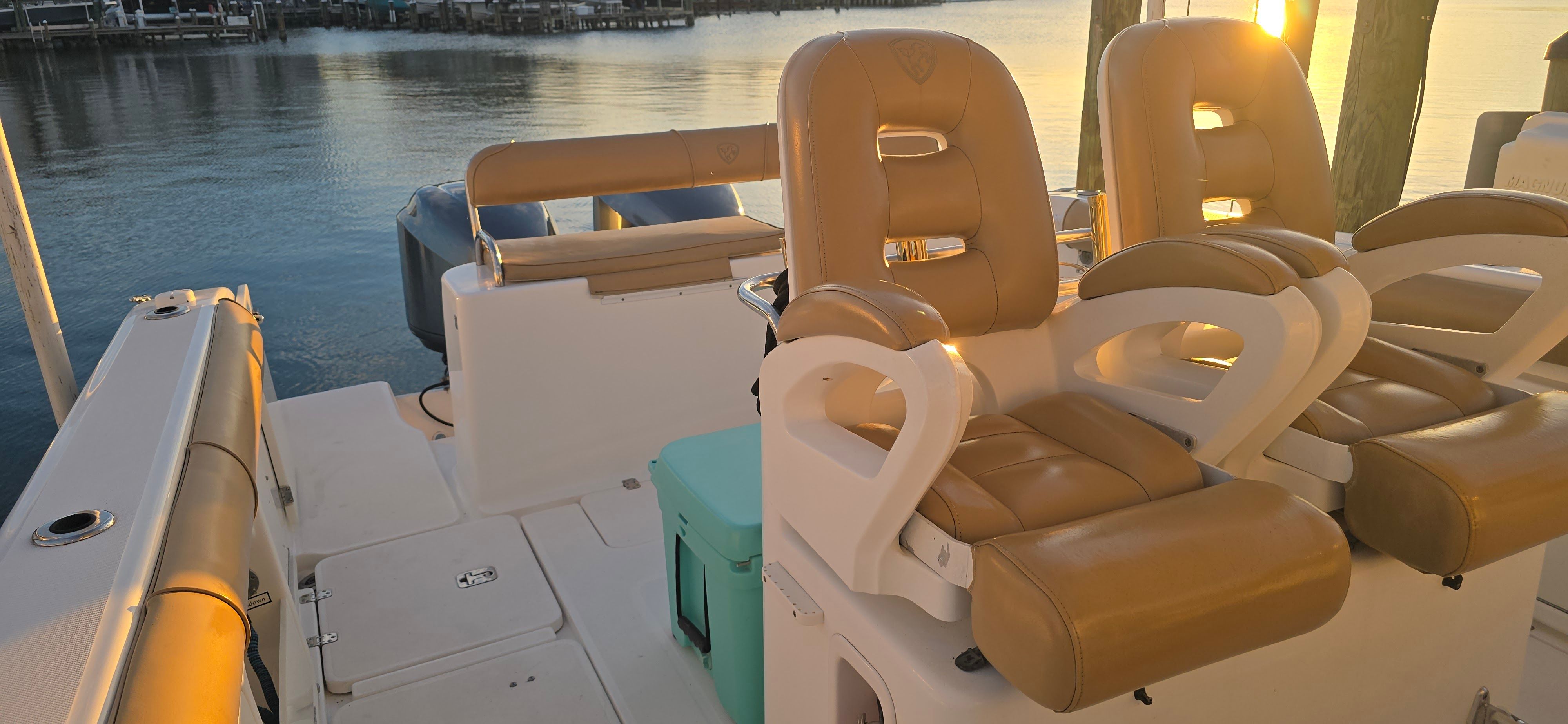2007 Century 32ft - 2