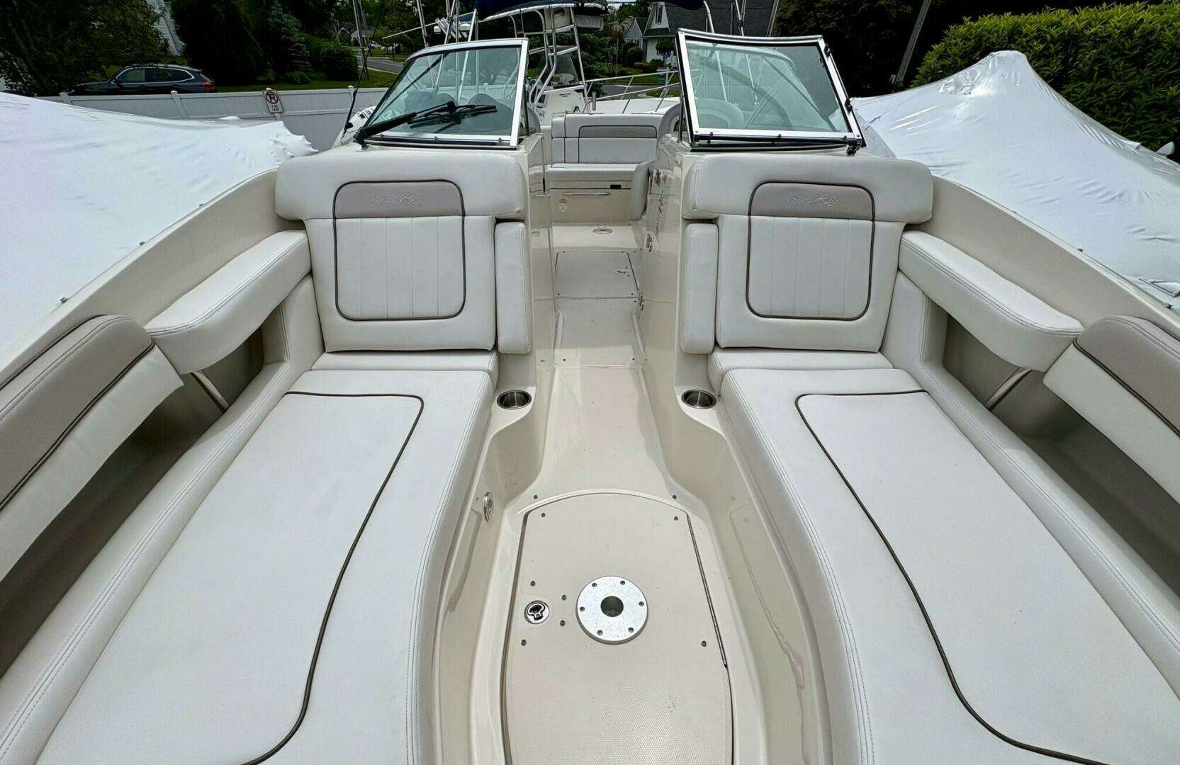 2010 Sea Ray 260 Sundeck - Image 16