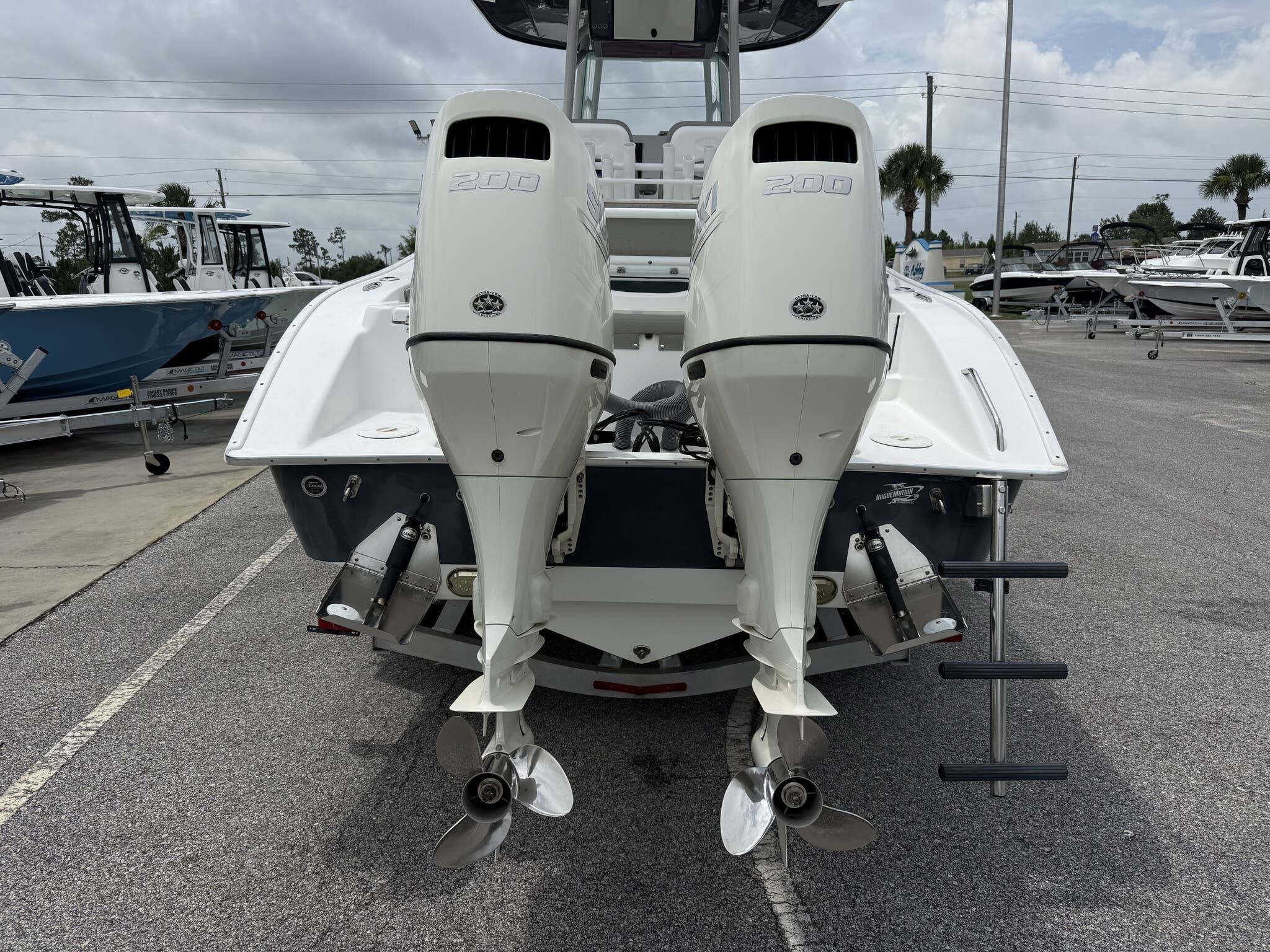 2021 Cape Horn XS 24 XS-160 HOURS-TWIN 200HP - 3