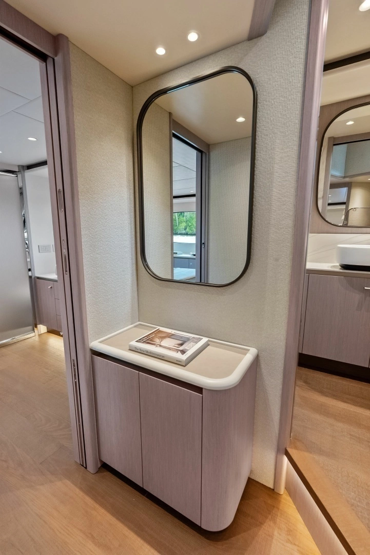 2026 Absolute 62 Navetta - Image 34