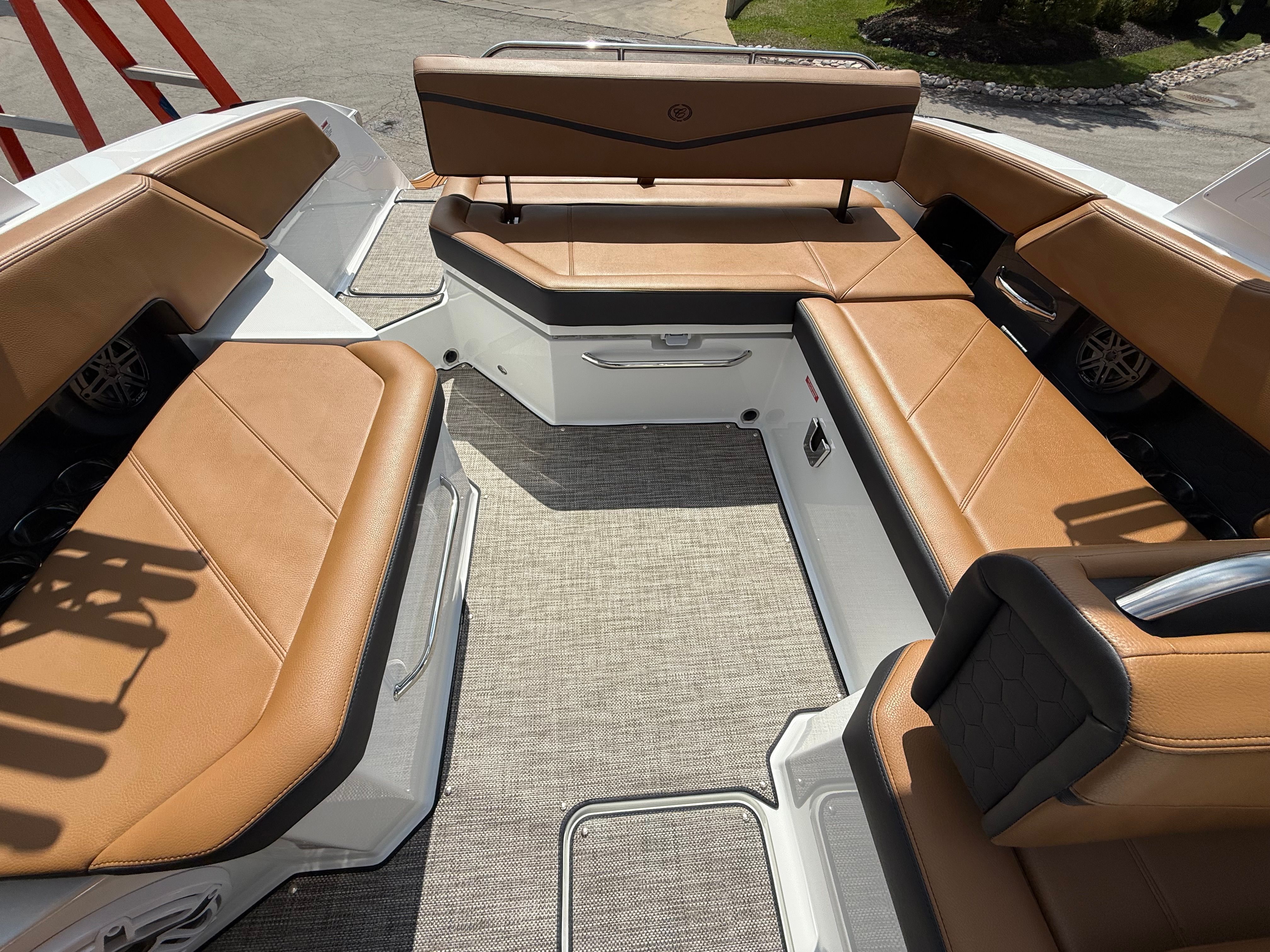 2026 Cobalt R6 Surf - 29