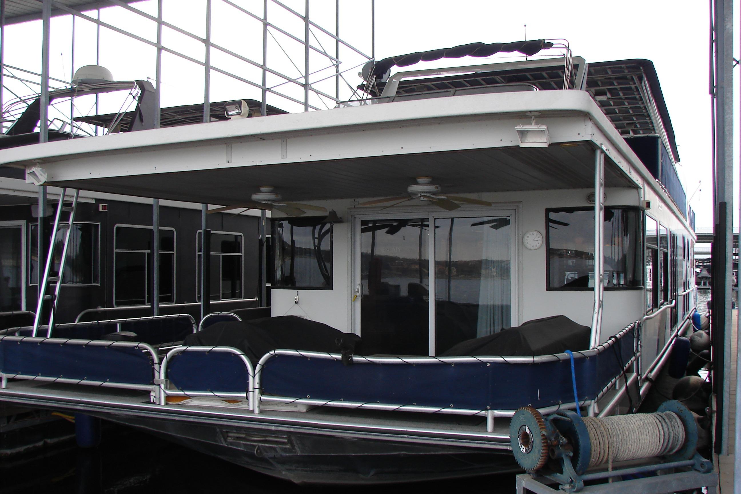 1999 Sumerset 18x90