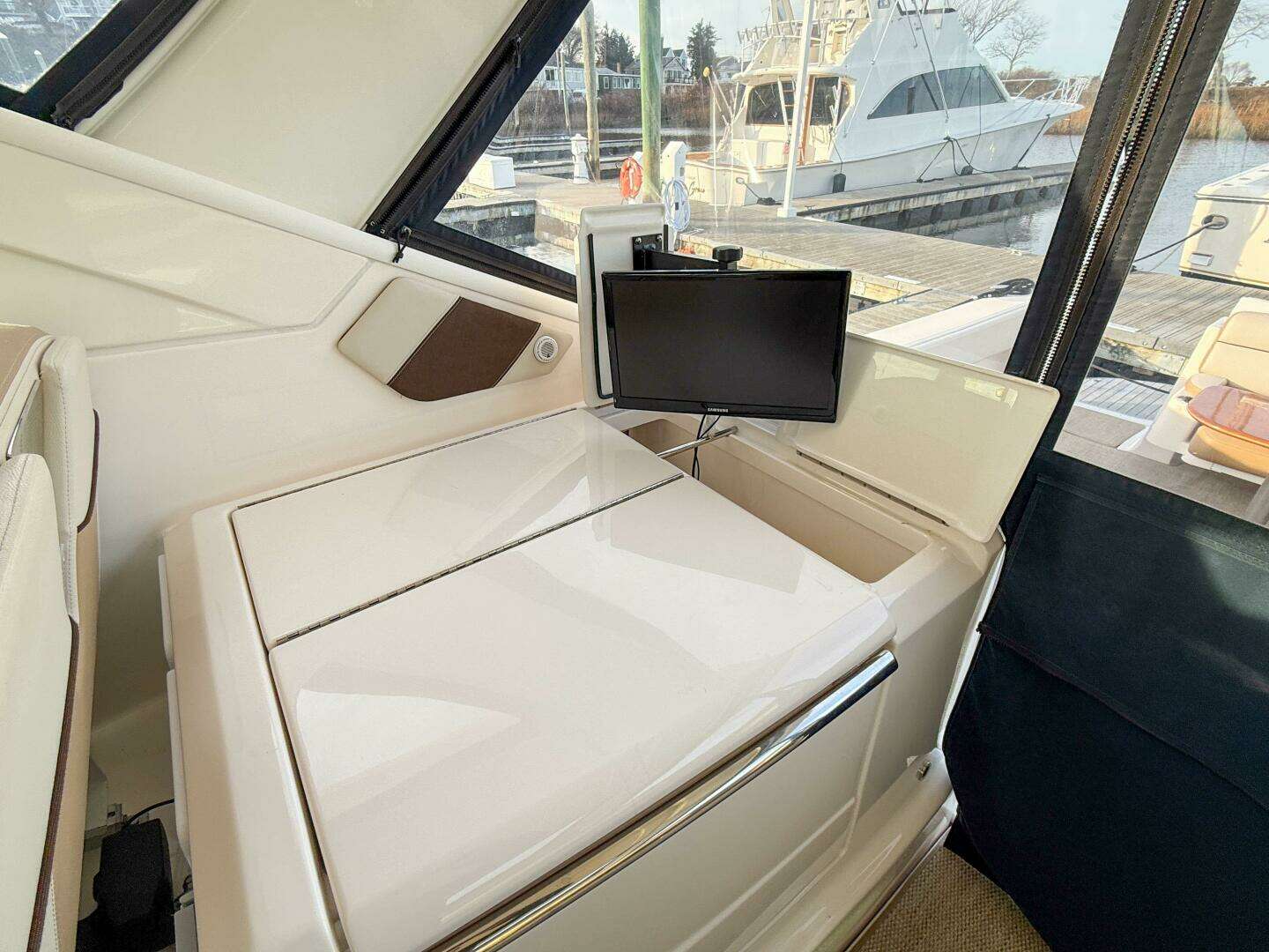2013 Tiara Yachts 3600 Coronet - Image 14