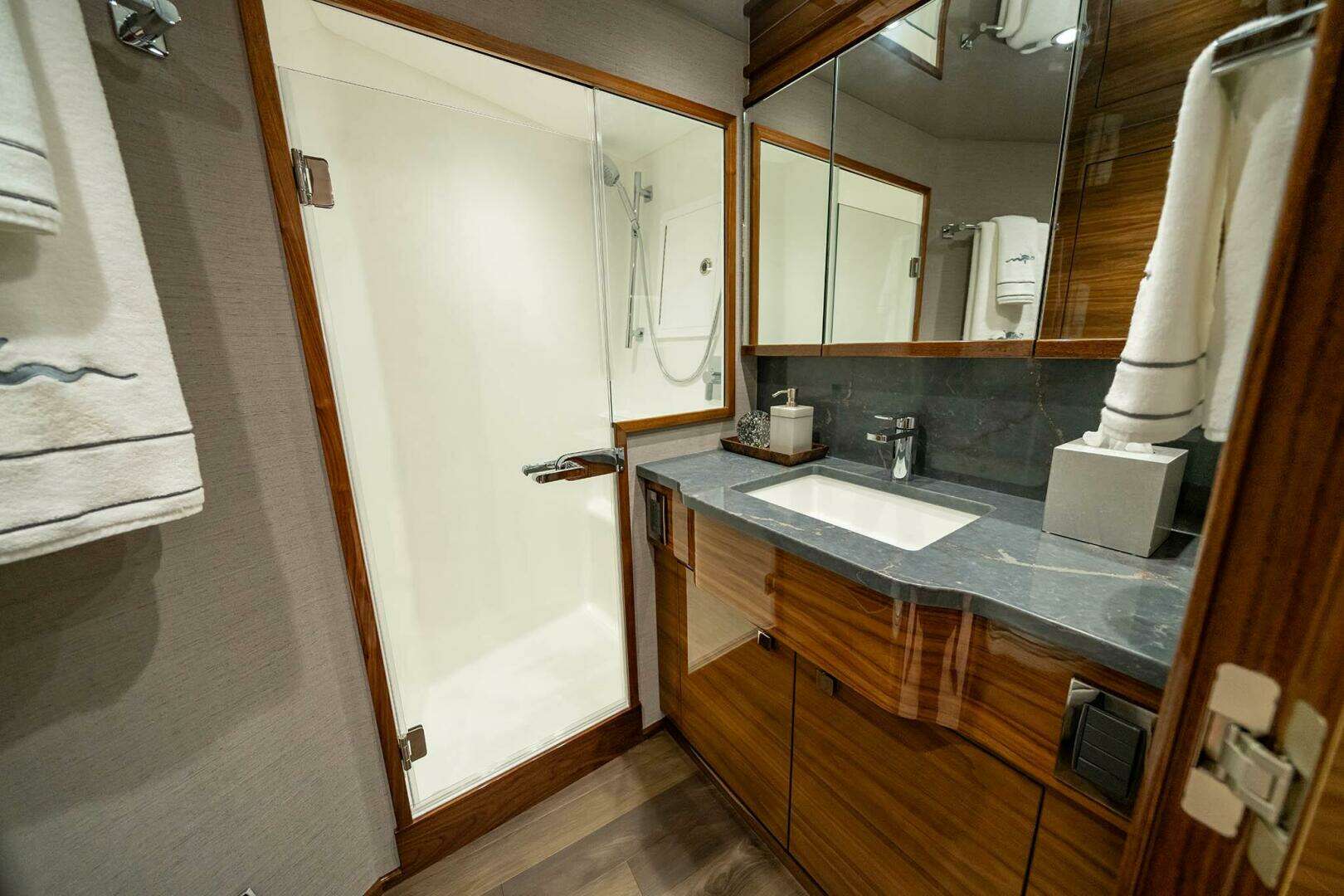 2027 Viking 74 Convertible - Image 20