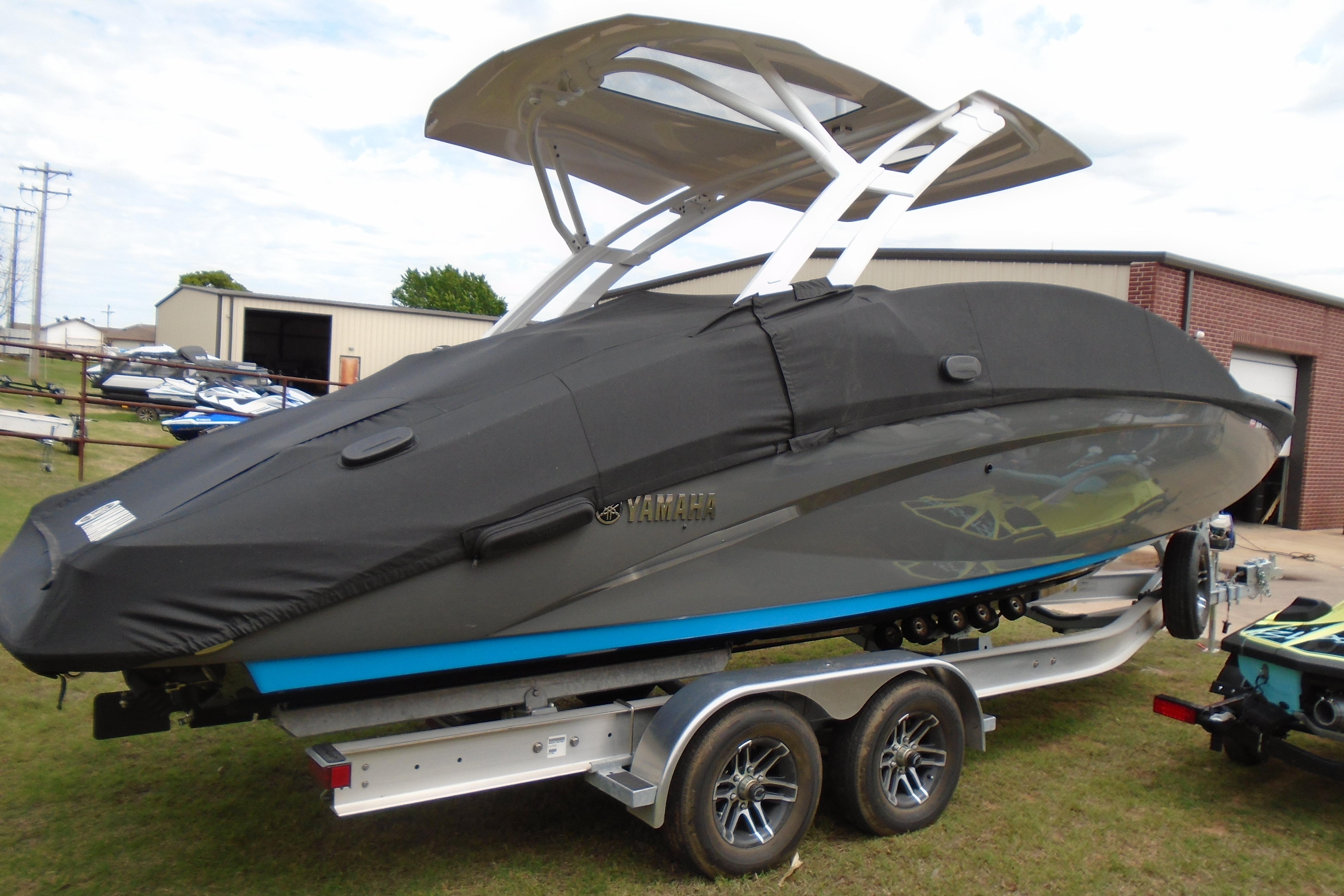 2022 Yamaha Boats 275SD