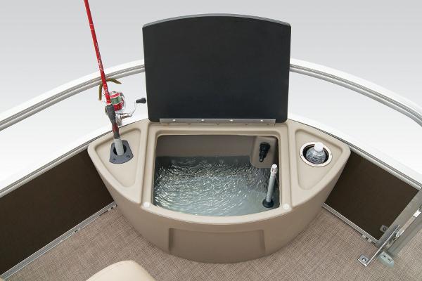 Sun Tracker Sportfish 24 XP3
