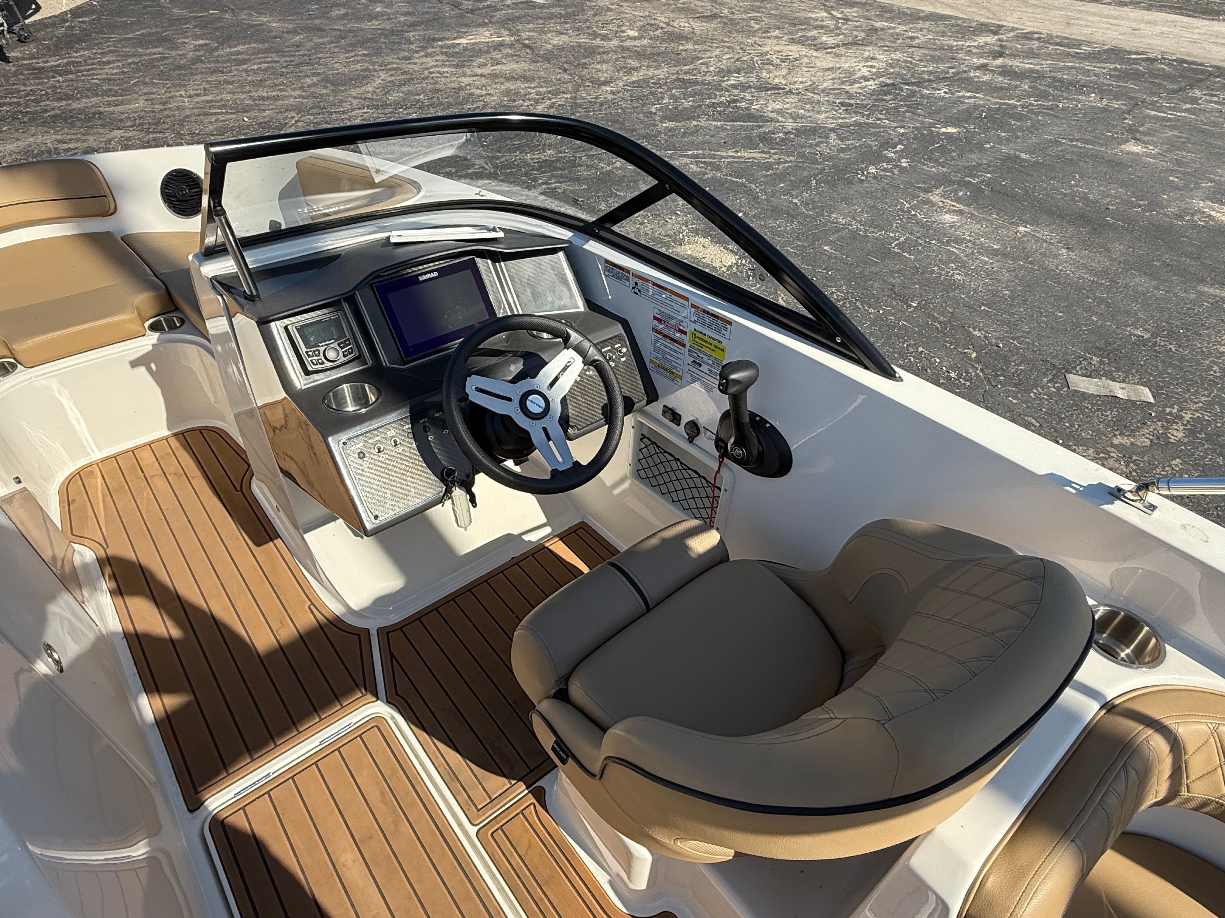 2023 Bayliner VR6 Bowrider - 12
