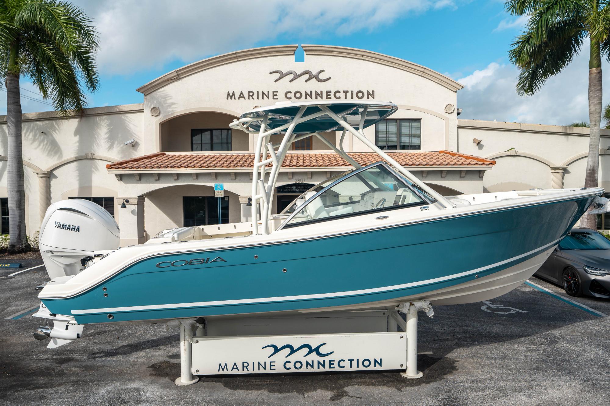 2025 Cobia 240 Dual Console