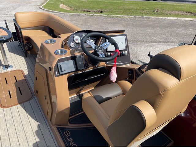 2026 SunCatcher Fusion 324SS - 13