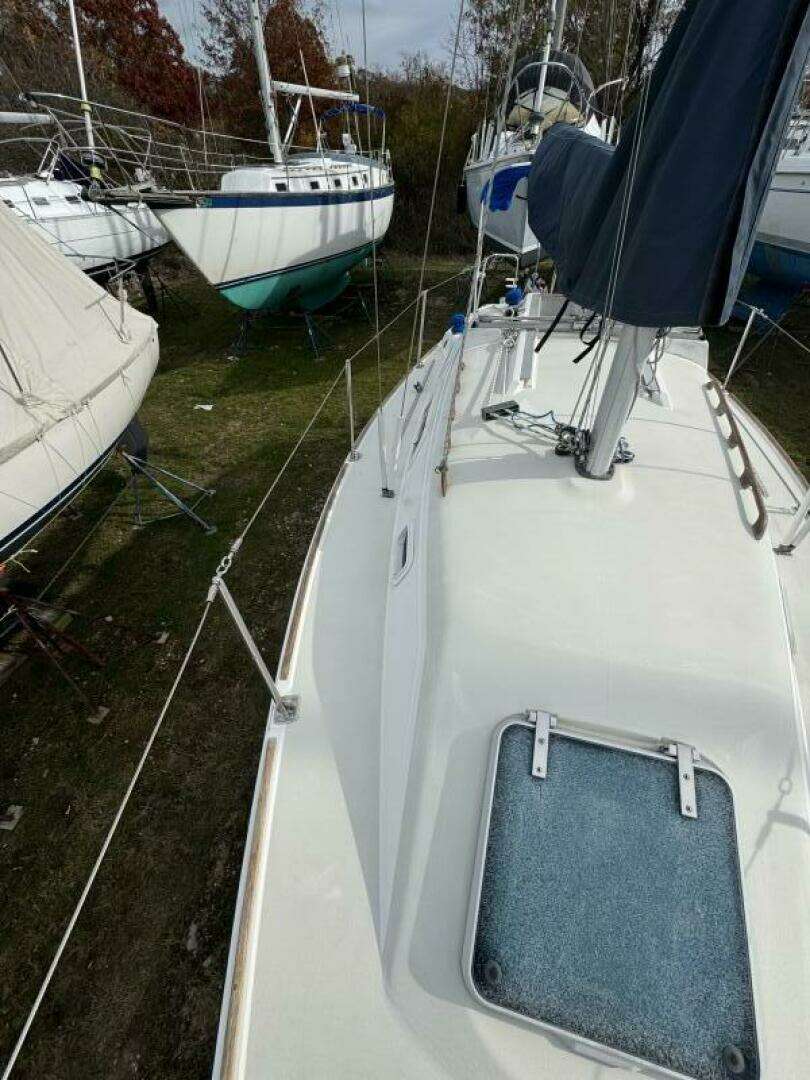 1987 Pearson 27 - Image 11