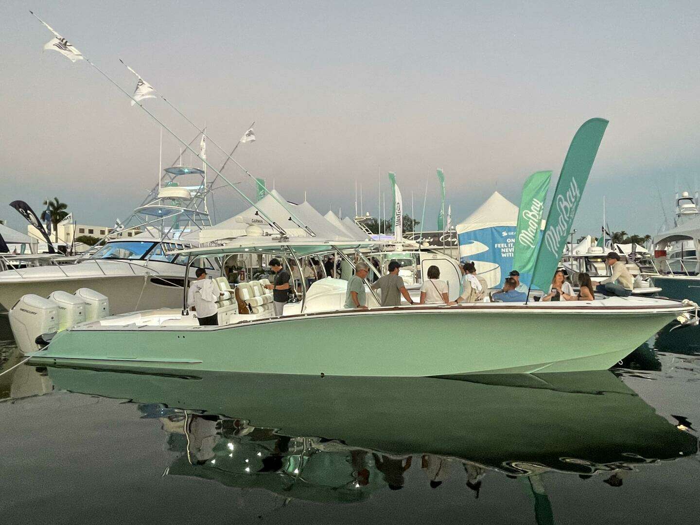 2026 Mag Bay 43 Center Console - Image 14