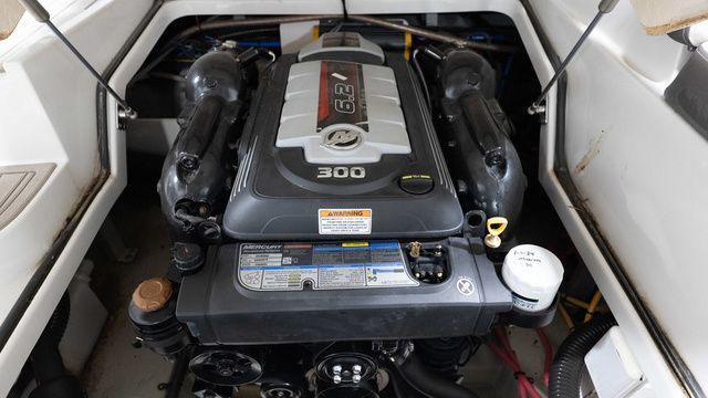 2020 Crownline E 255 - 18