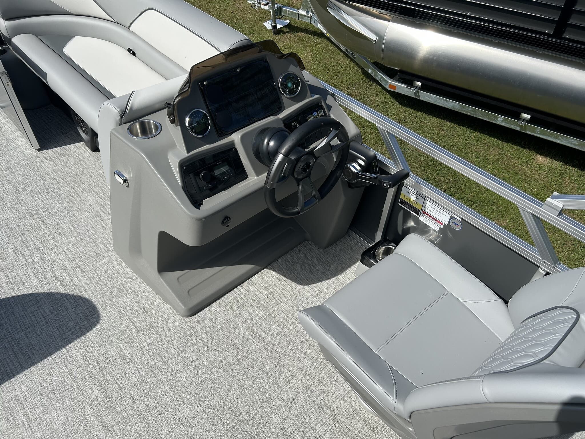 2026 Tahoe Pontoon Boats Sport 85 23 VERASTILE REAR BENCH-140HP - 11
