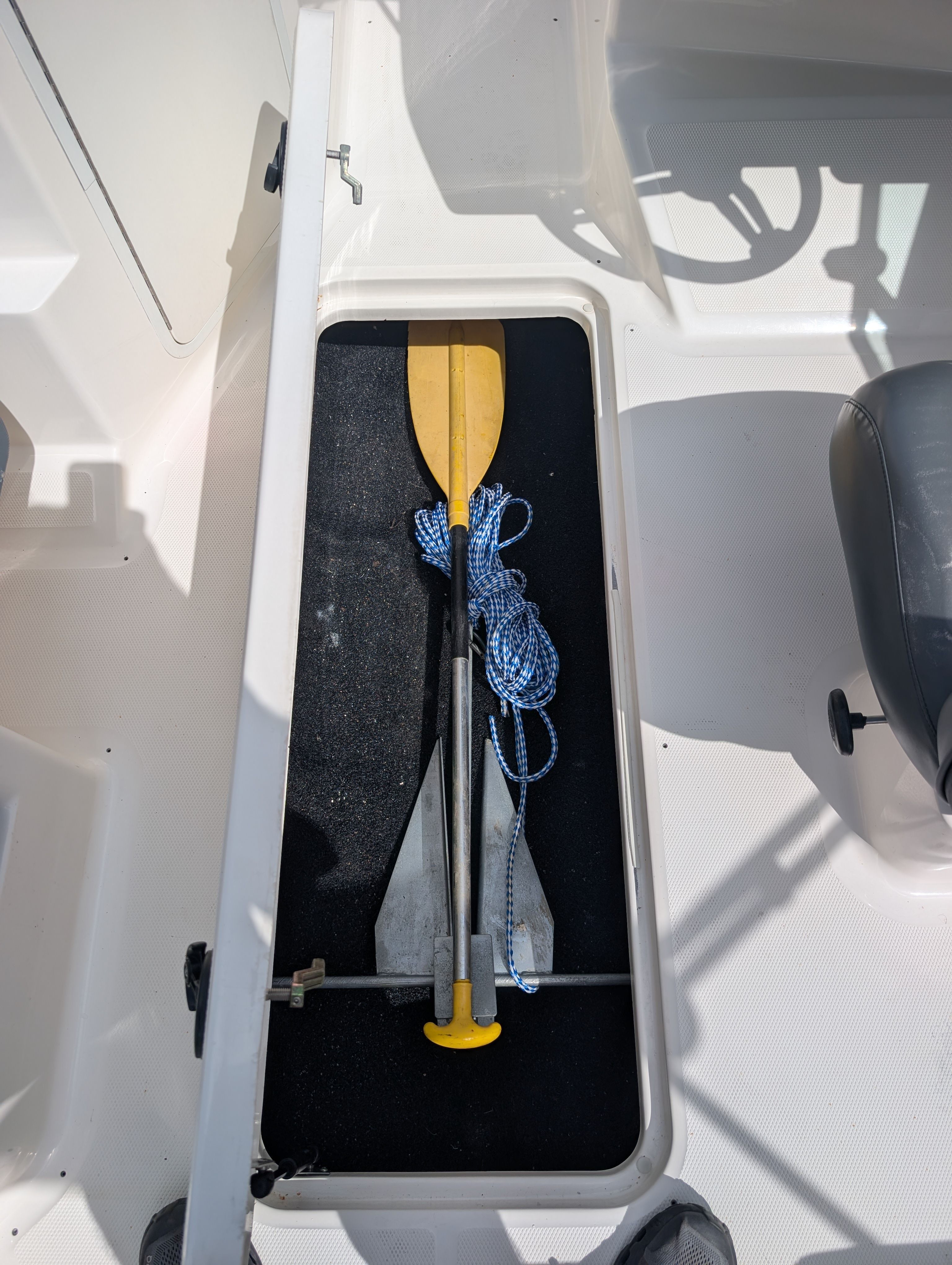 2016 SEA RAY 190 SPX - Image 20