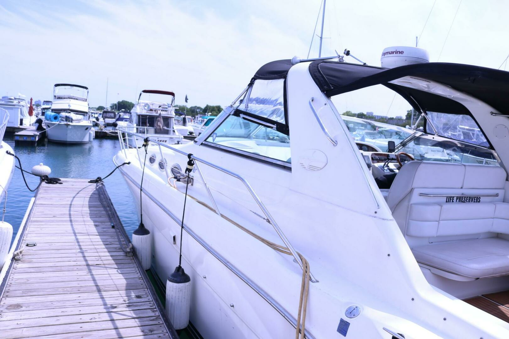 1996 Sea Ray Sundancer - Image 10