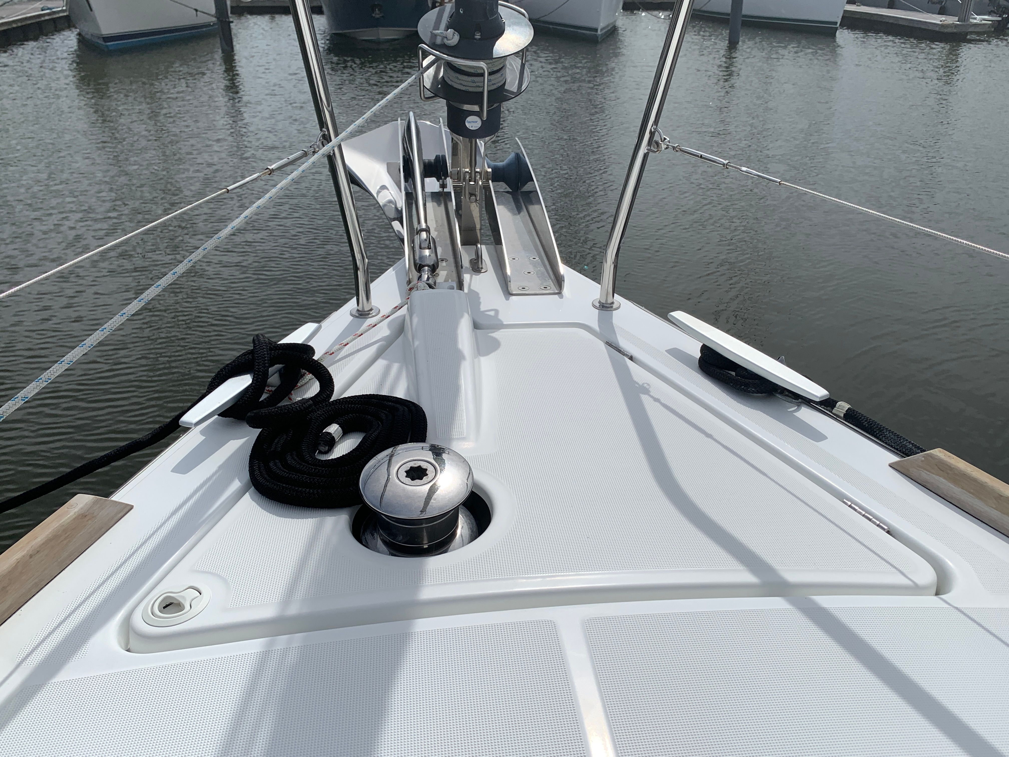 2018 Beneteau Oceanis 38.1 - 78