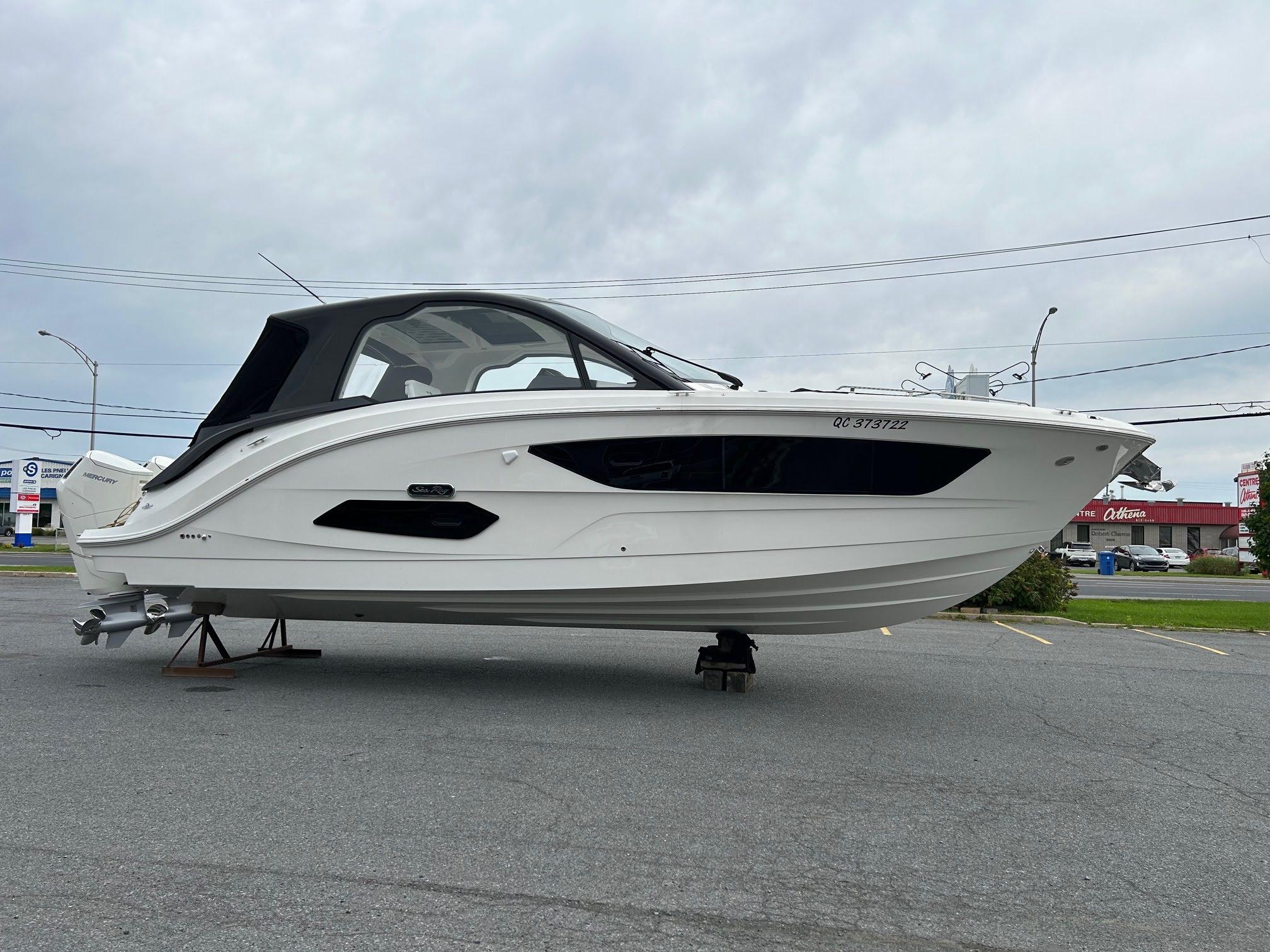 2023 Sea Ray Sundancer 370 Outboard