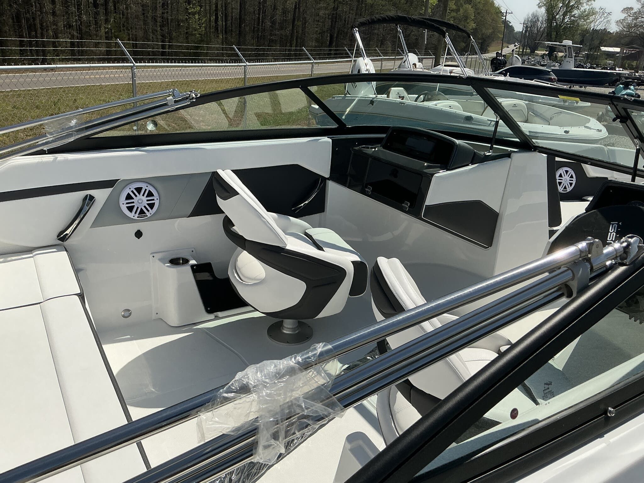 2025 Monterey M-22 - 9