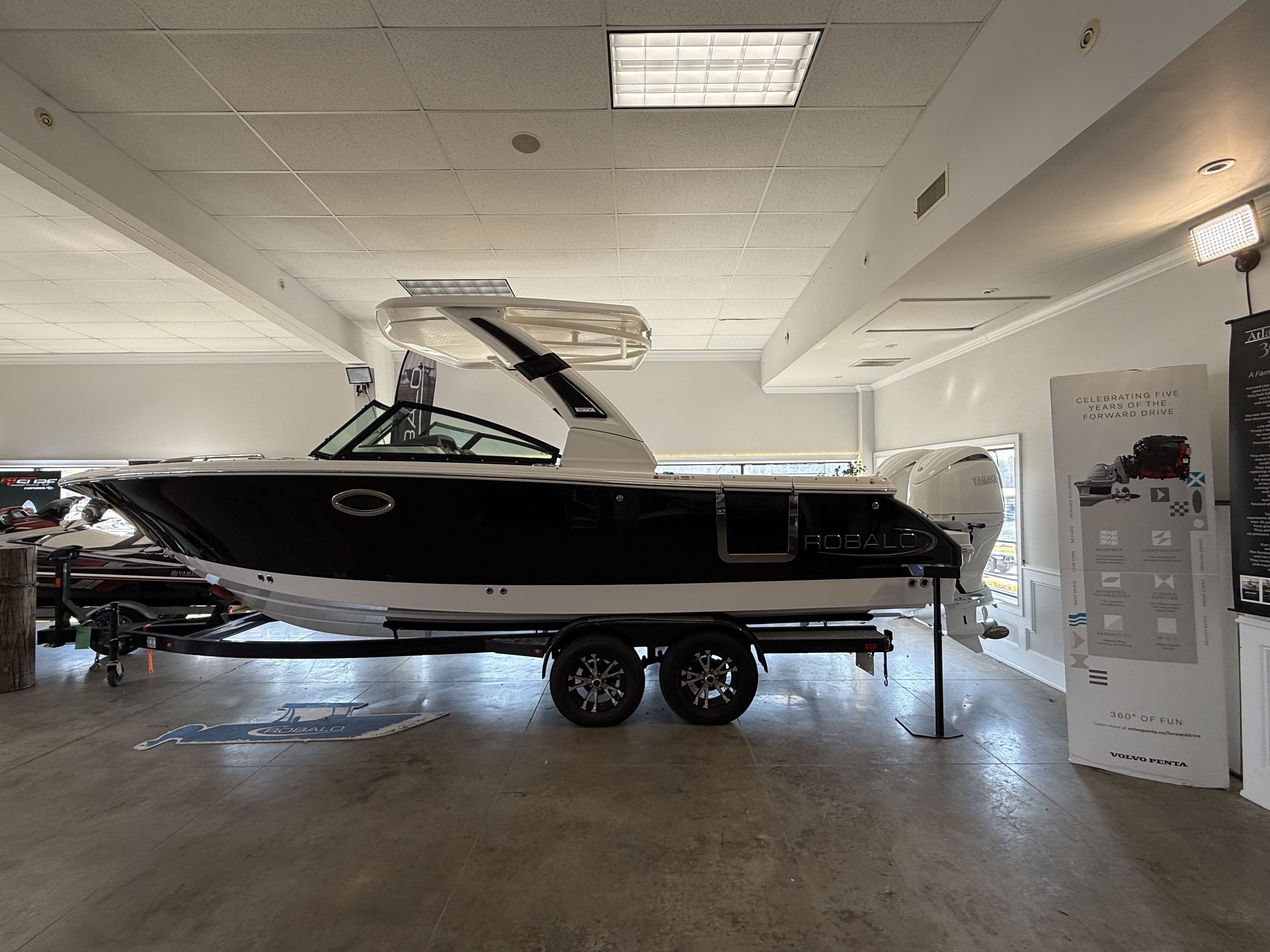 2026 Robalo 257 Dual Console