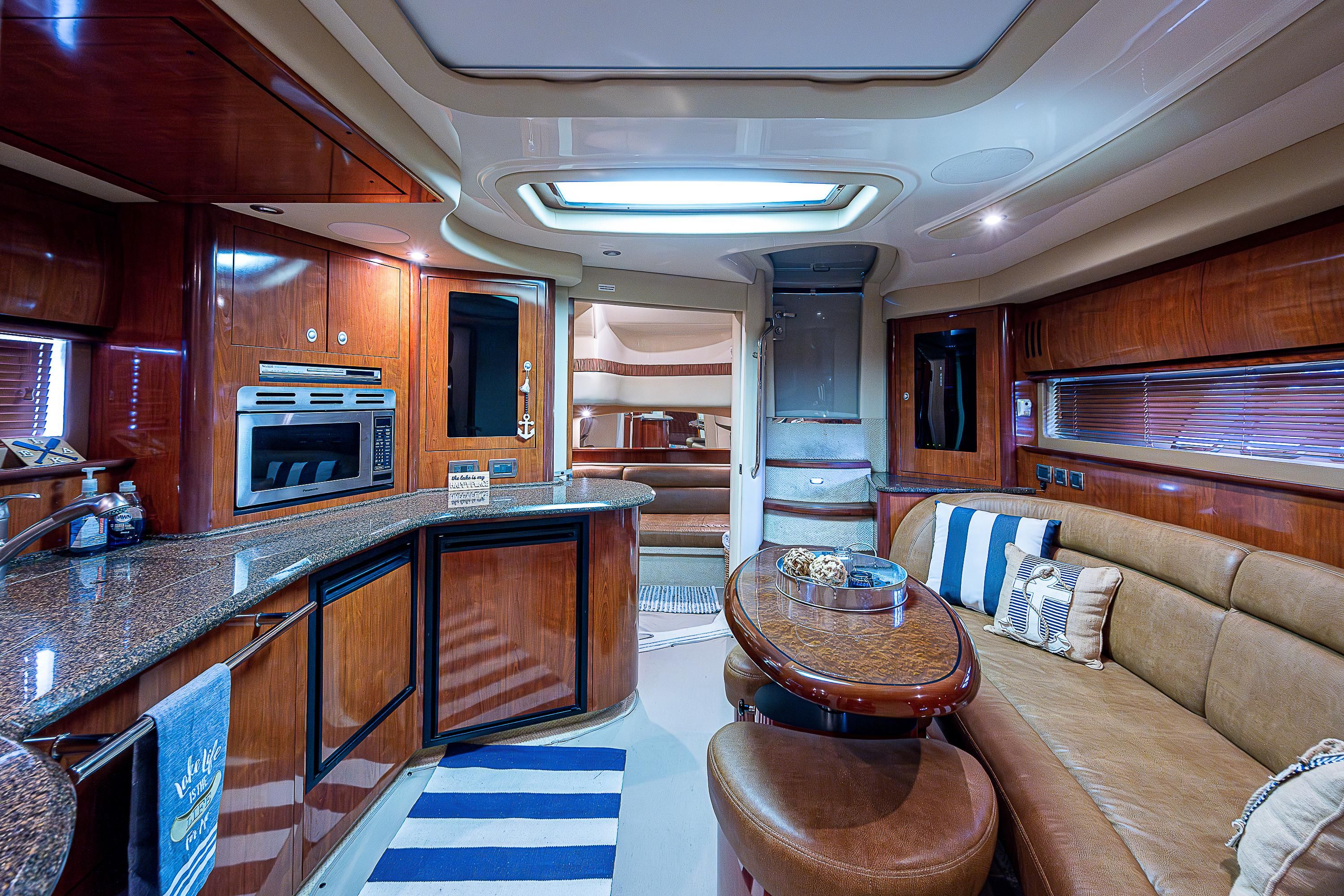 2006 Sea Ray 44 Sundancer - 12