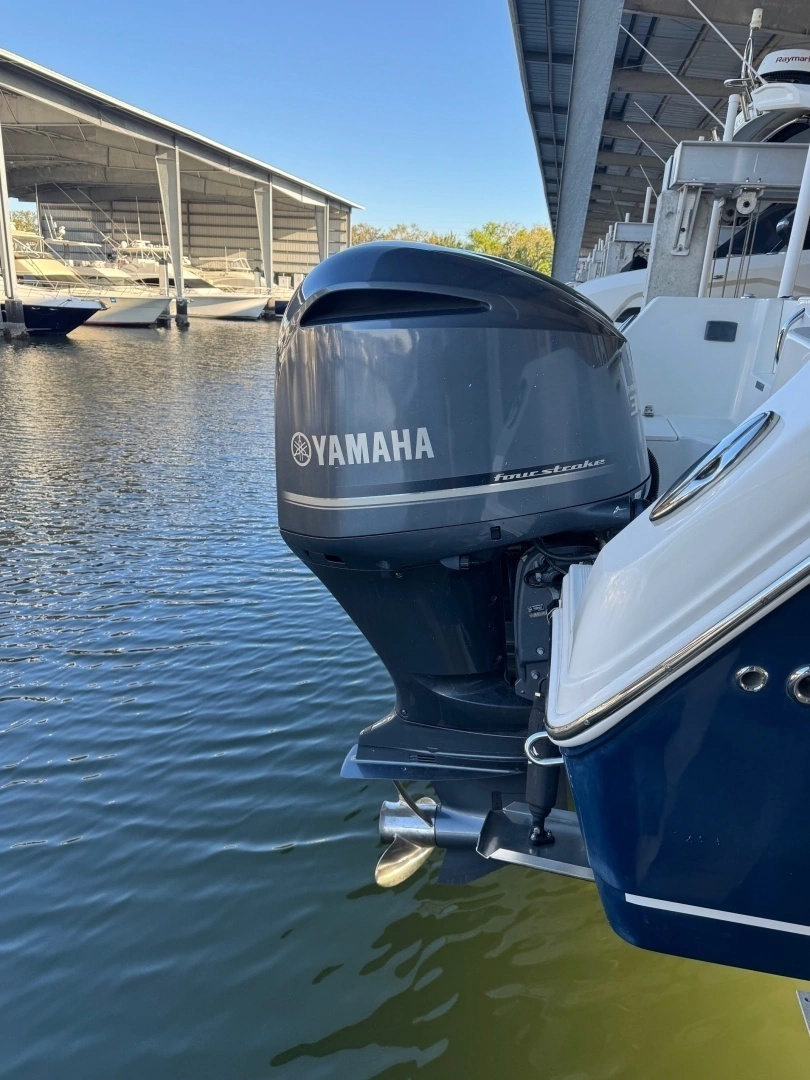 2021 Sailfish 29 Center Console - Image 17