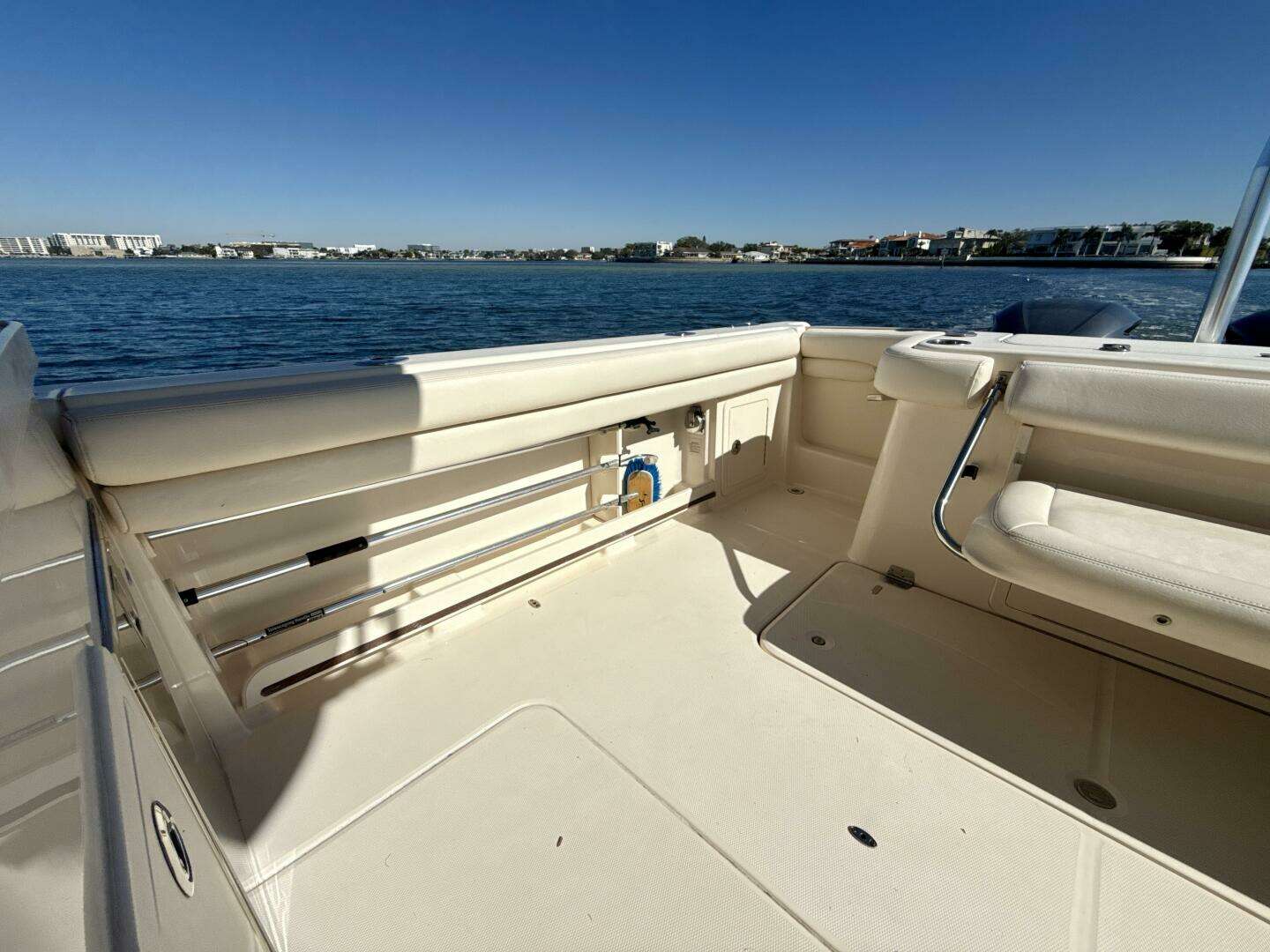 2016 Grady-White 307 Freedom - Image 6