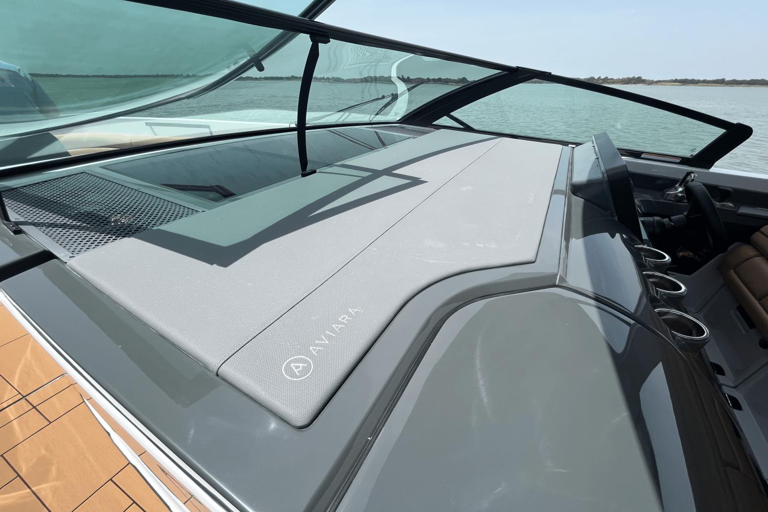 2025 Aviara AV40 - 38