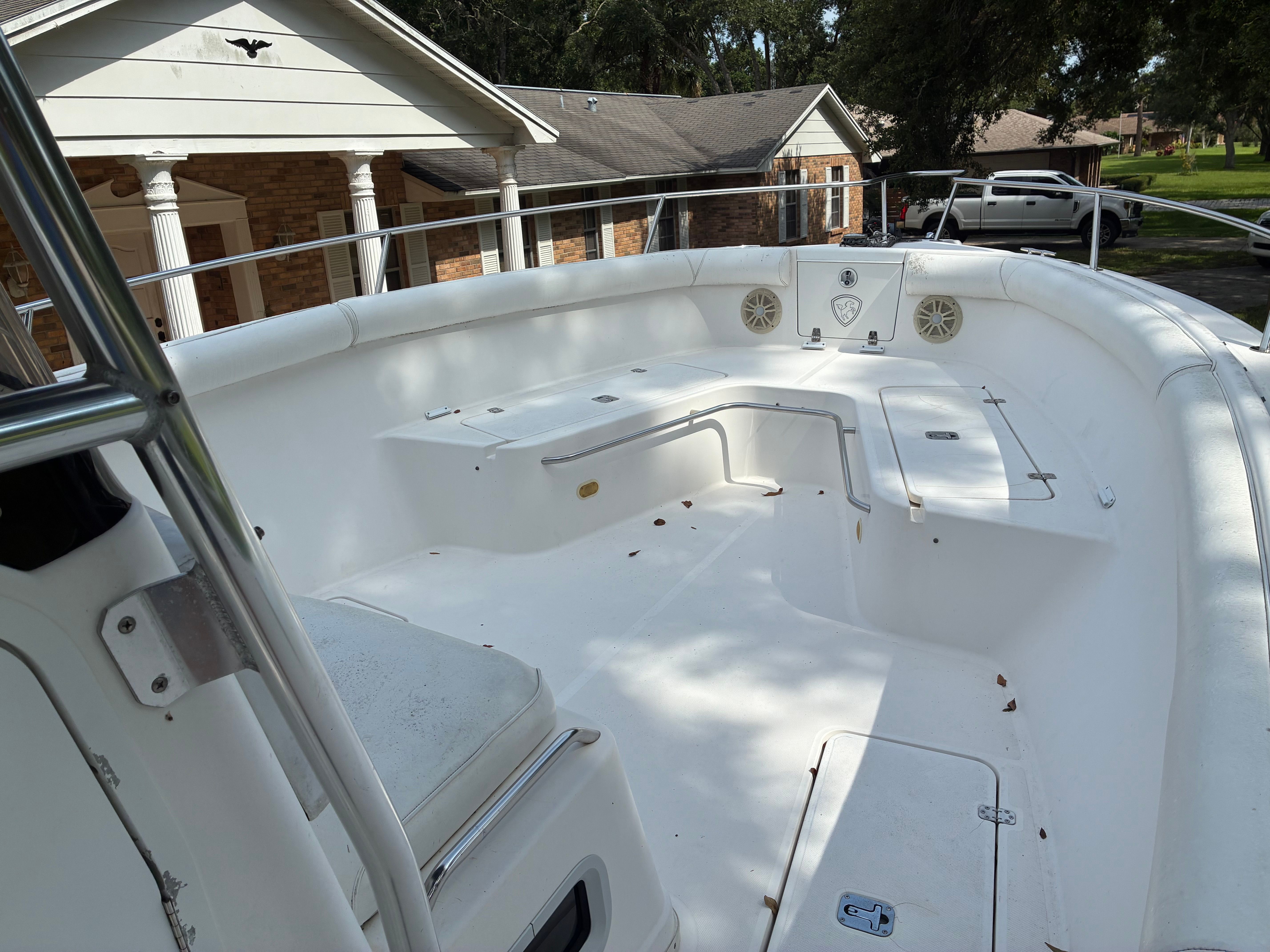 2001 Century 3200 Center Console - 5
