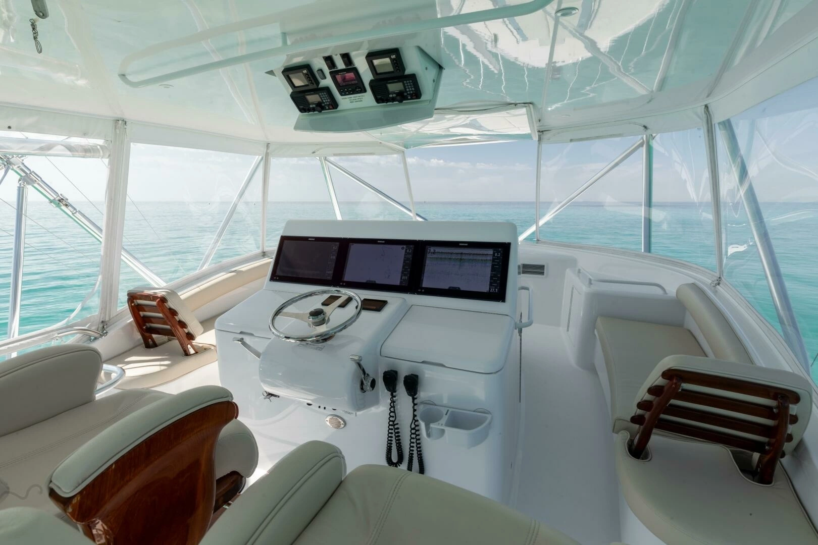 2016 Hatteras GT60 - Image 46