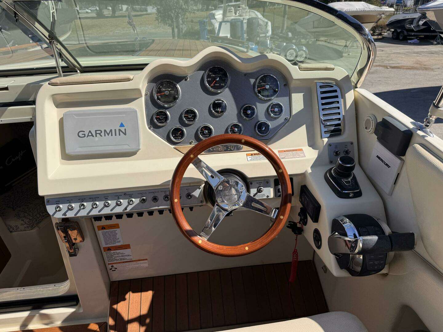2019 Chris-Craft — - Image 13